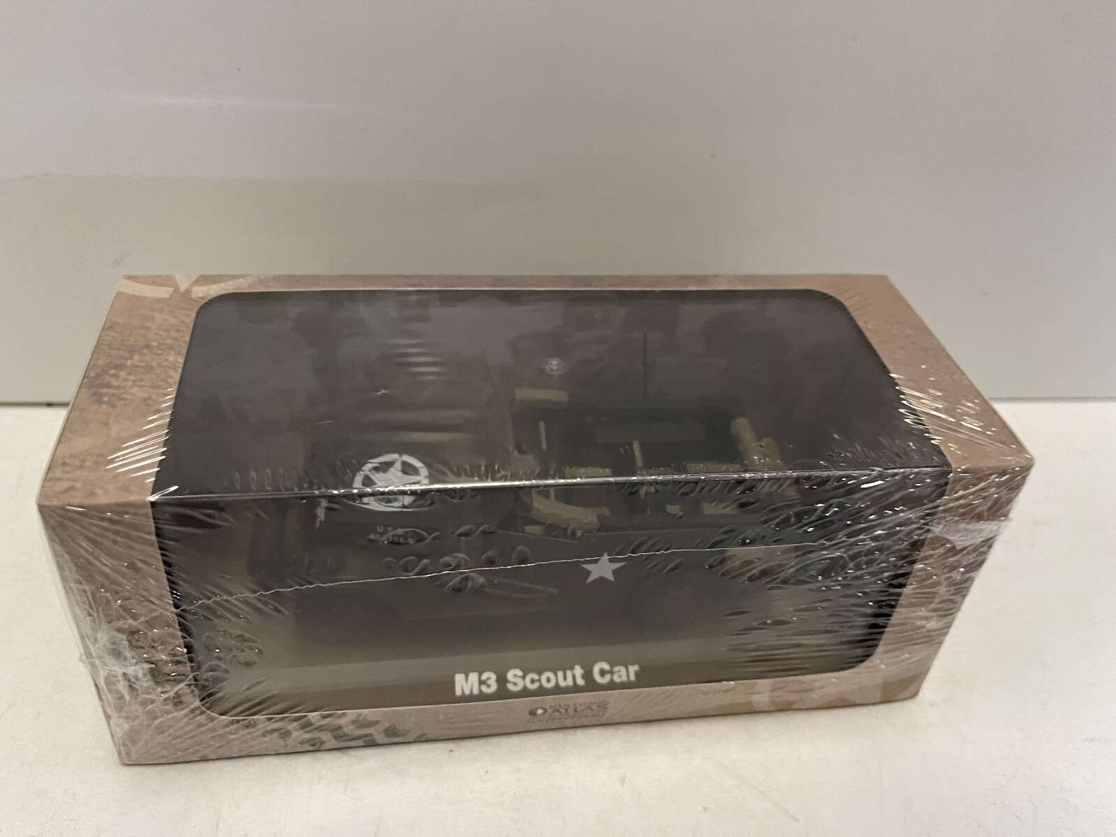 ATLAS Collections – Military M3 Scout armoured Car white USA Army Diecast New