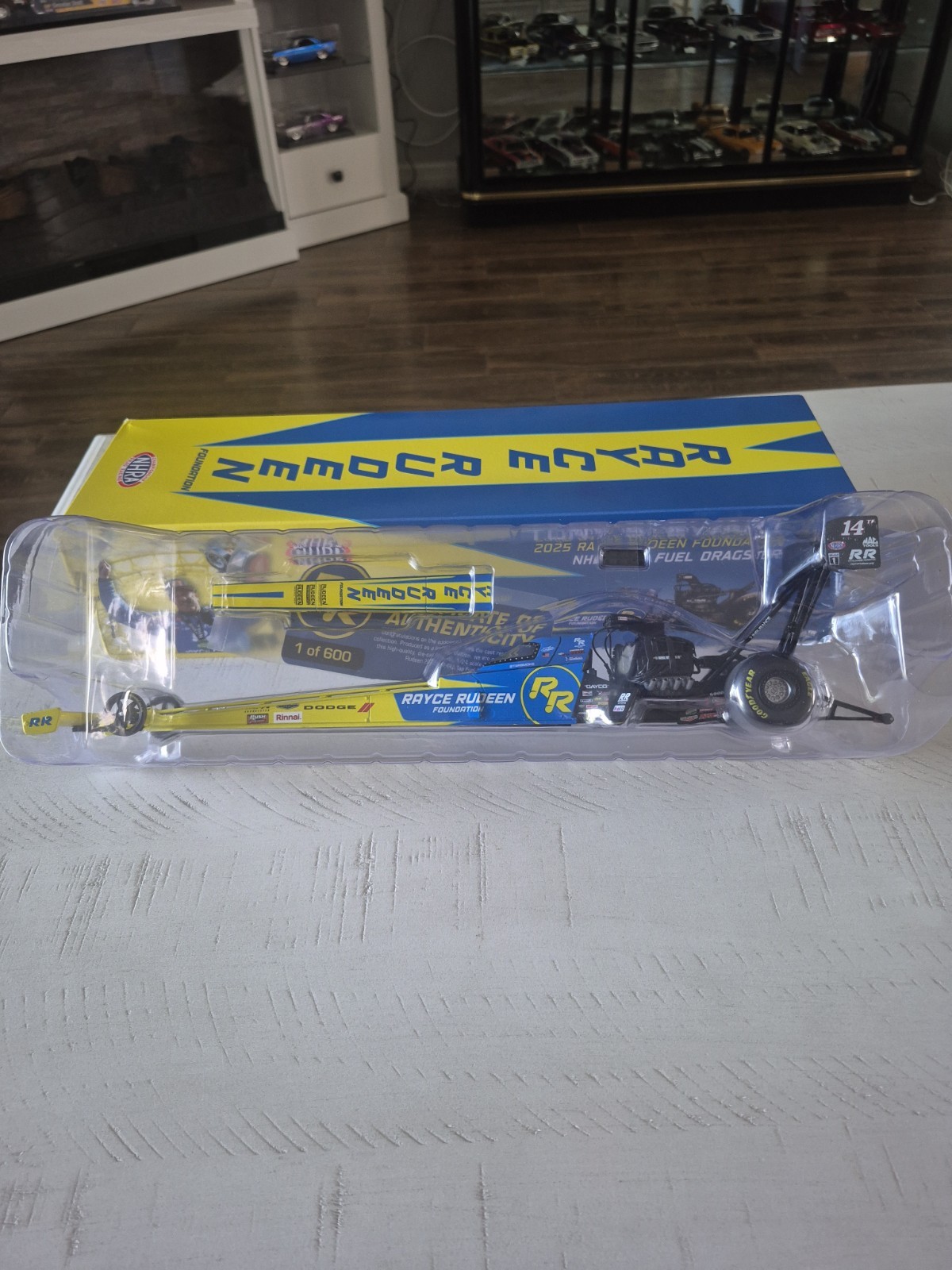 NHRA TOP FUEL DRAGSTER #14TF STEWART “RRF” (2025) 1/24 BY AUTO WORLD AWN052