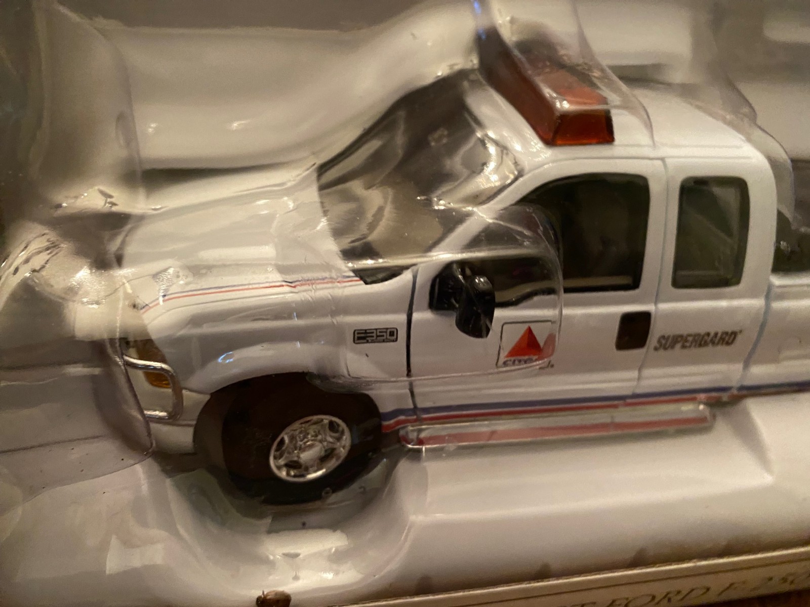 1:64 SpecCast #52566 Citgo Ford F-350 w/Accessories Pickup Truck MFD 2008 *NIB*