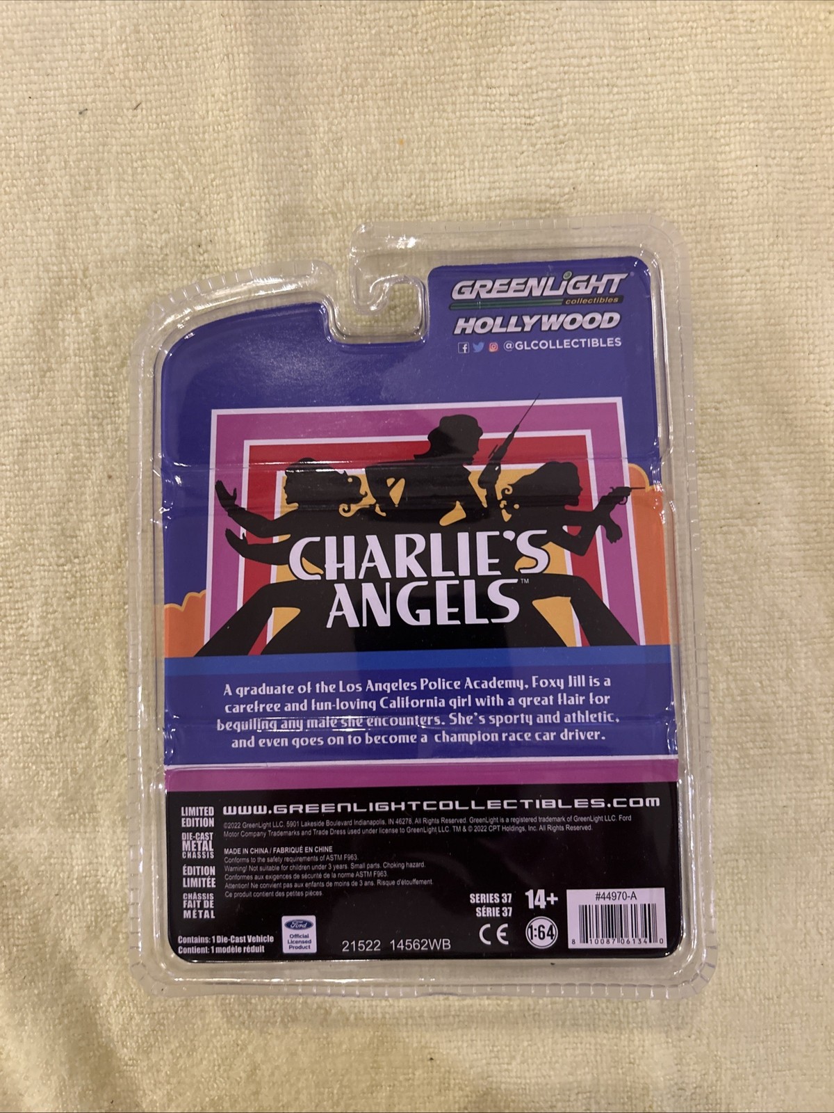 GREENLIGHT HOLLYWOOD SERIES 37 CHARLIE’S ANGELS 1974 FORD TORINO BROUGHAM