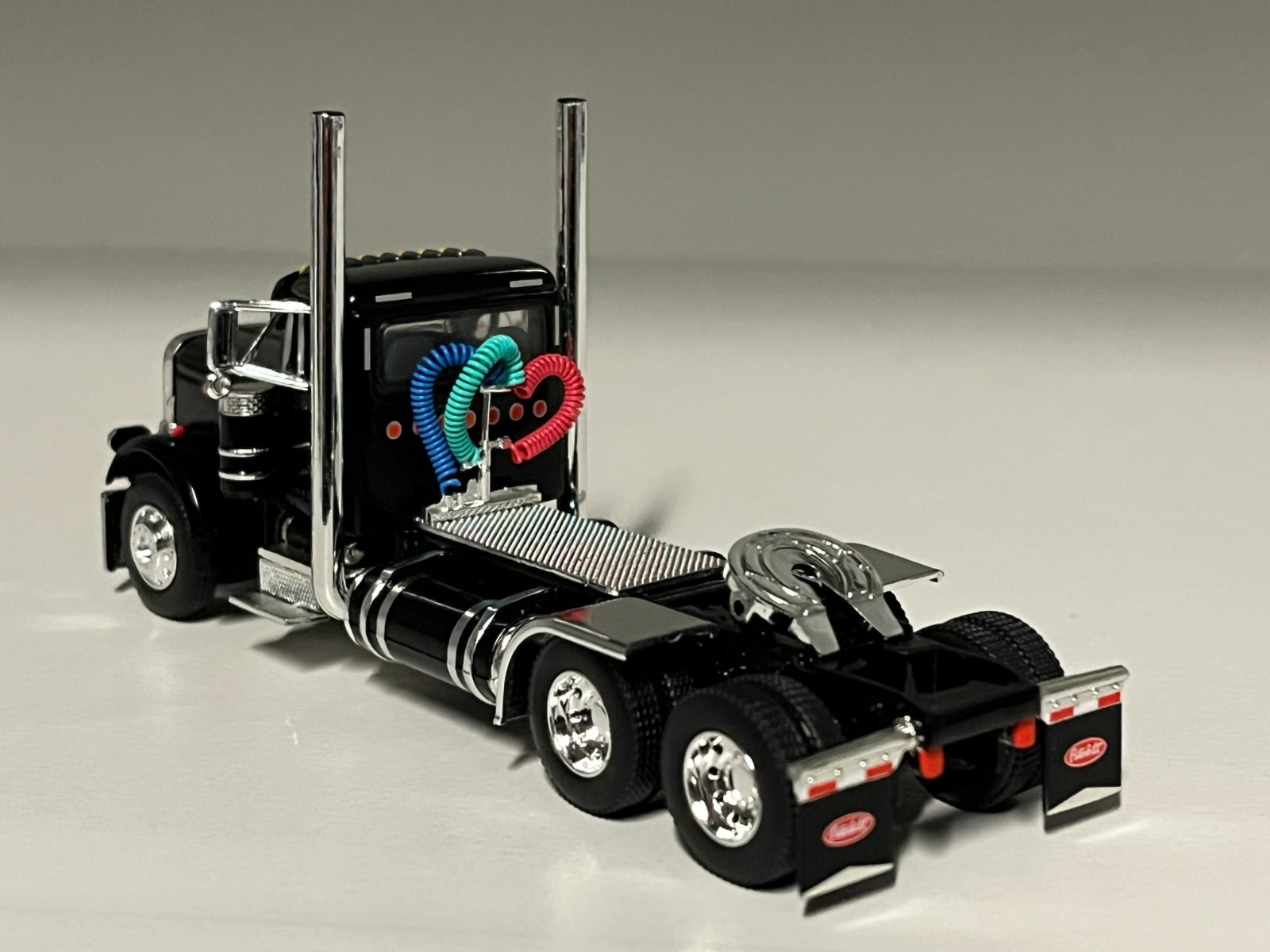 DCP 1/64 Black Day Cab Peterbilt 379 230″ Frame (5″ long)