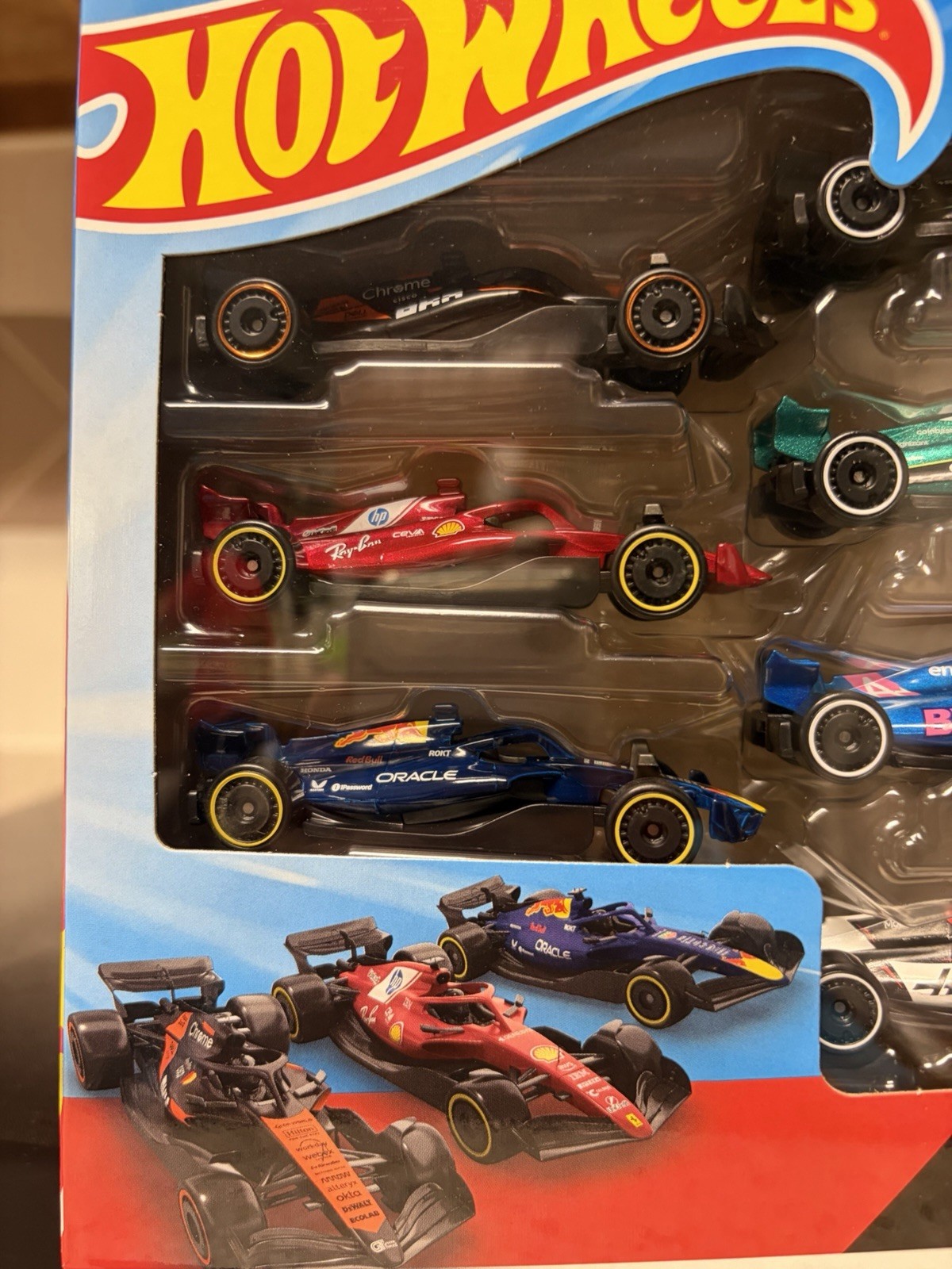 New 🔥 Hot Wheels Formula 1 2025 Racing Team 10-Pack New Ferrari F1🔥