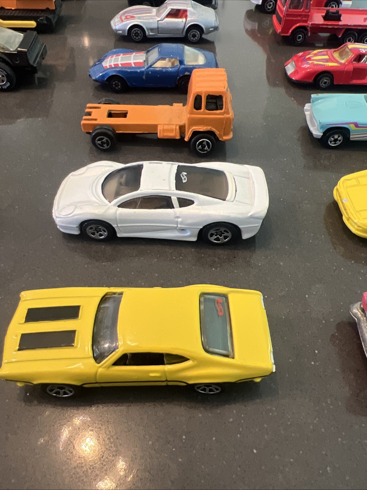 Lot Of 32 Diecast & Plastic Vintage Cars Trucks Mixed Brands See Description