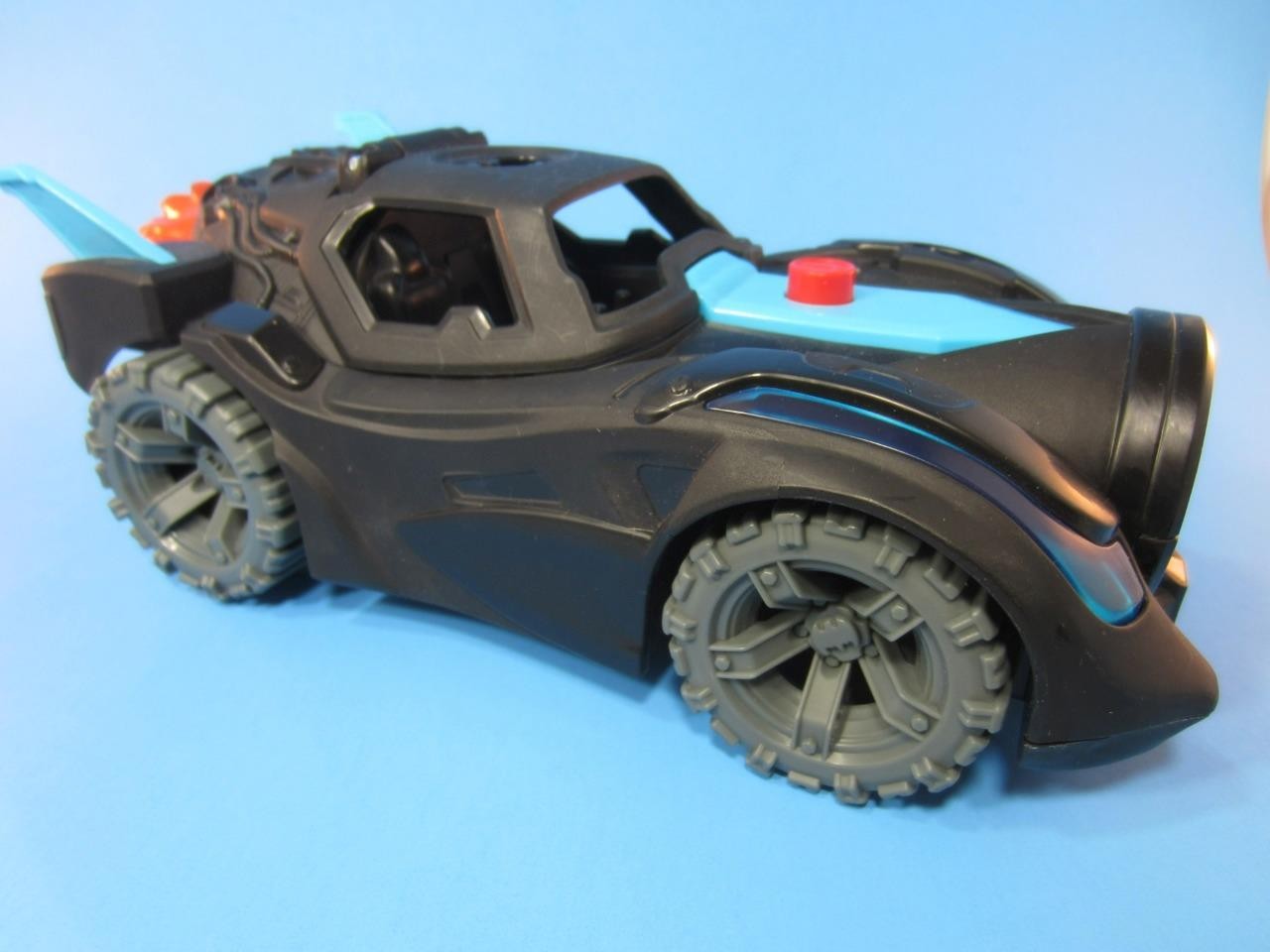 *Batmobile Rare Model England / United Kingdom – Lighted, Sound – Solid Toy Car