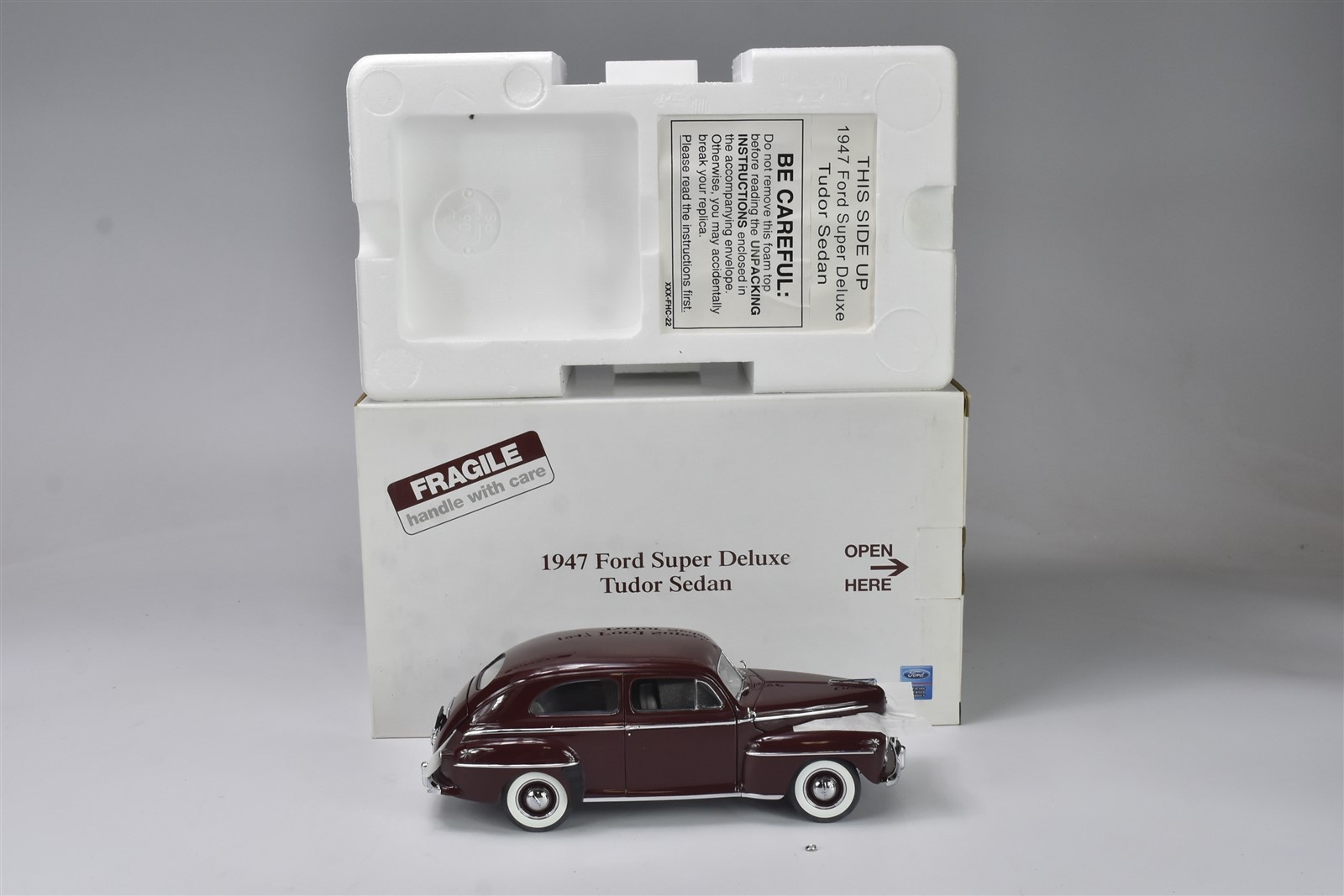 DANBURY MINT 1947 FORD SUPER DELUXE TUDOR SEDAN COT PAPERS ORIGINAL BOX #08502