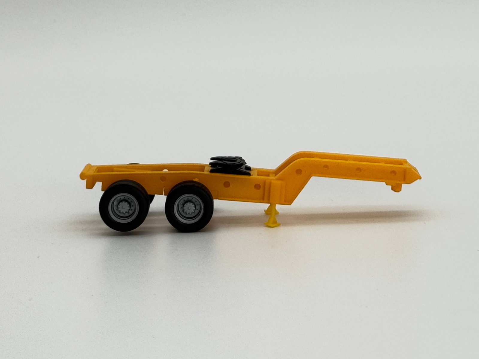 Herpa Promotex Jeep Dolly 2-axle for Lowboy Trailers Yellow HO 1:87