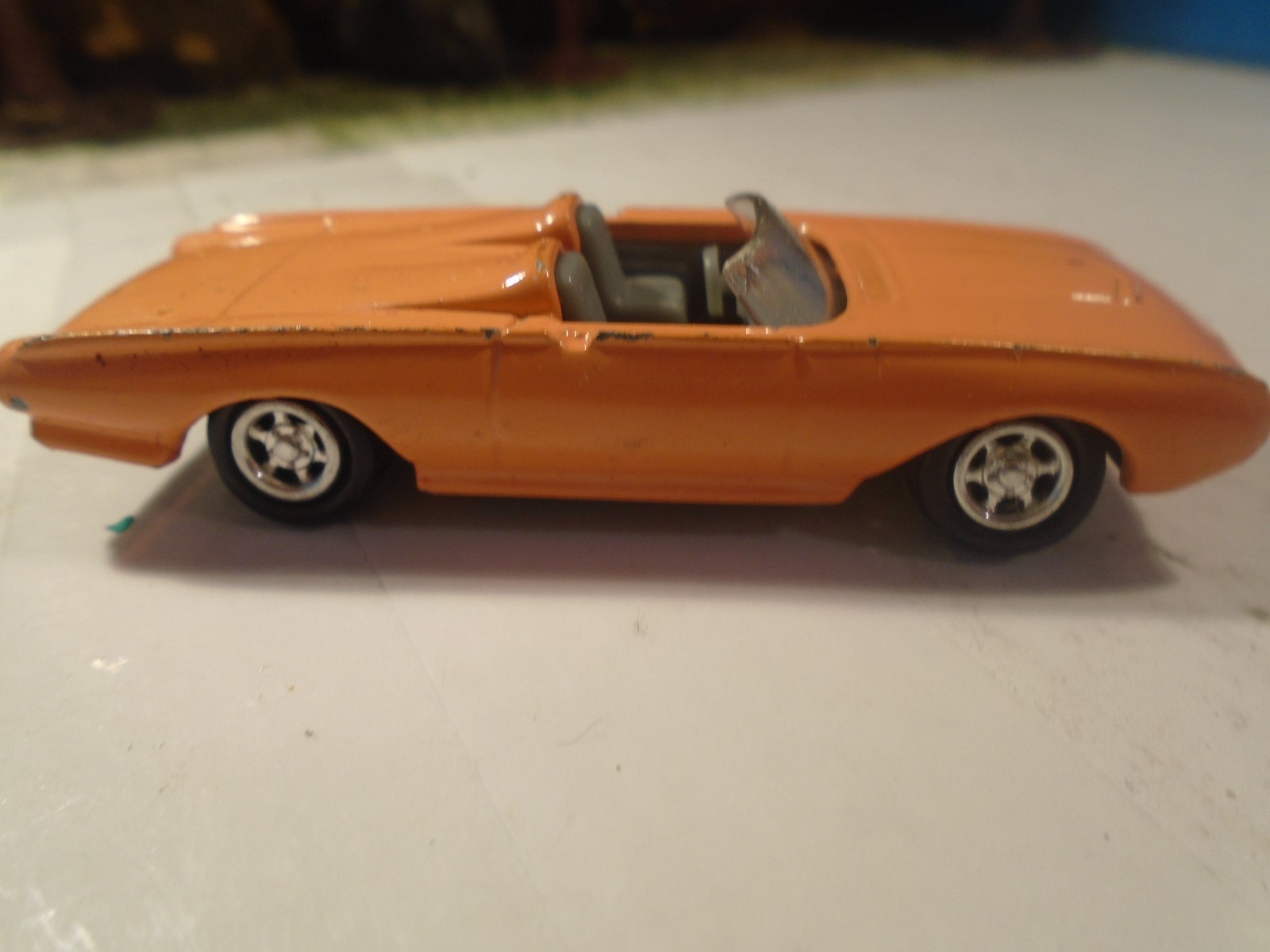 JHONNY LIGHTING 1/64 SCALE No 557 1997 ISSUE 1962 THUNDERBIRD CONV 1-187-1