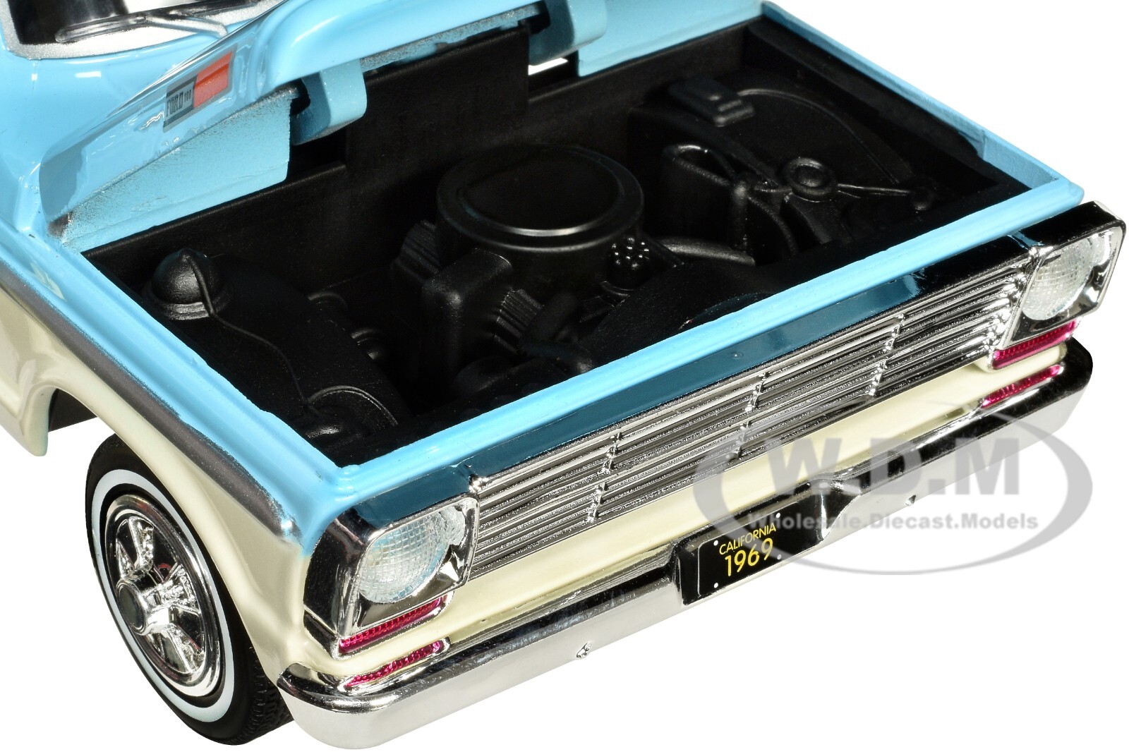 1969 FORD F-100 PICKUP LIGHT BLUE & CREAM 1/24 DIECAST MODEL BY MOTORMAX 79315