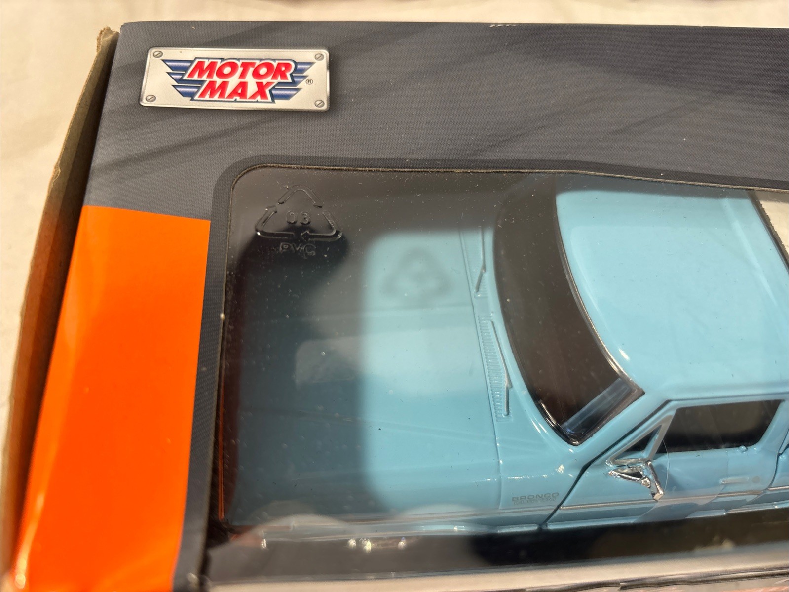 1978 Ford Bronco Custom Light Blue and White “Timeless Legends” Series 1/24 Diec