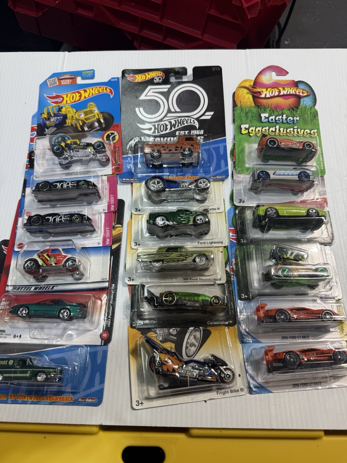 LOT OF 100 RANDOM HOT WHEELS ALL NEW