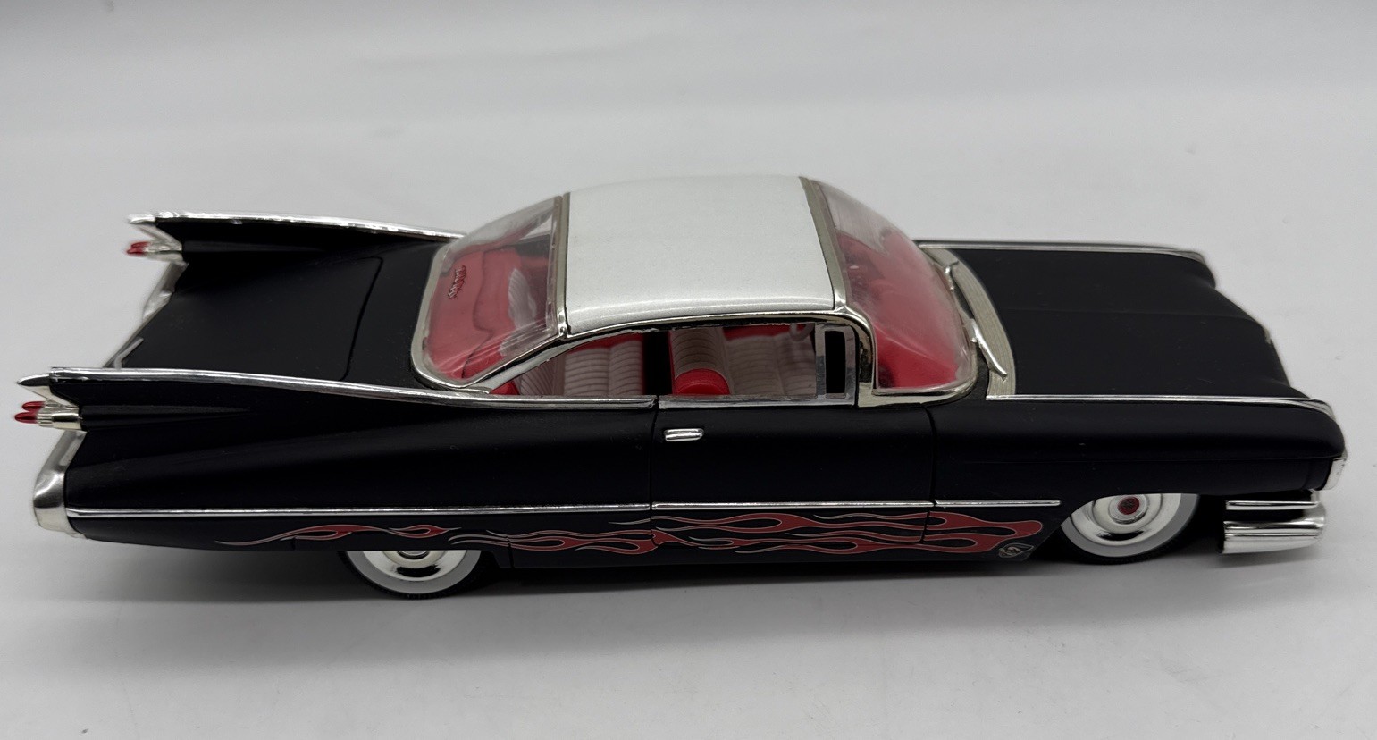 JADA – KUSTOMIZING – ROAD RATS – 1959 CADILLAC COUPE DEVILLE – 1/24th scale