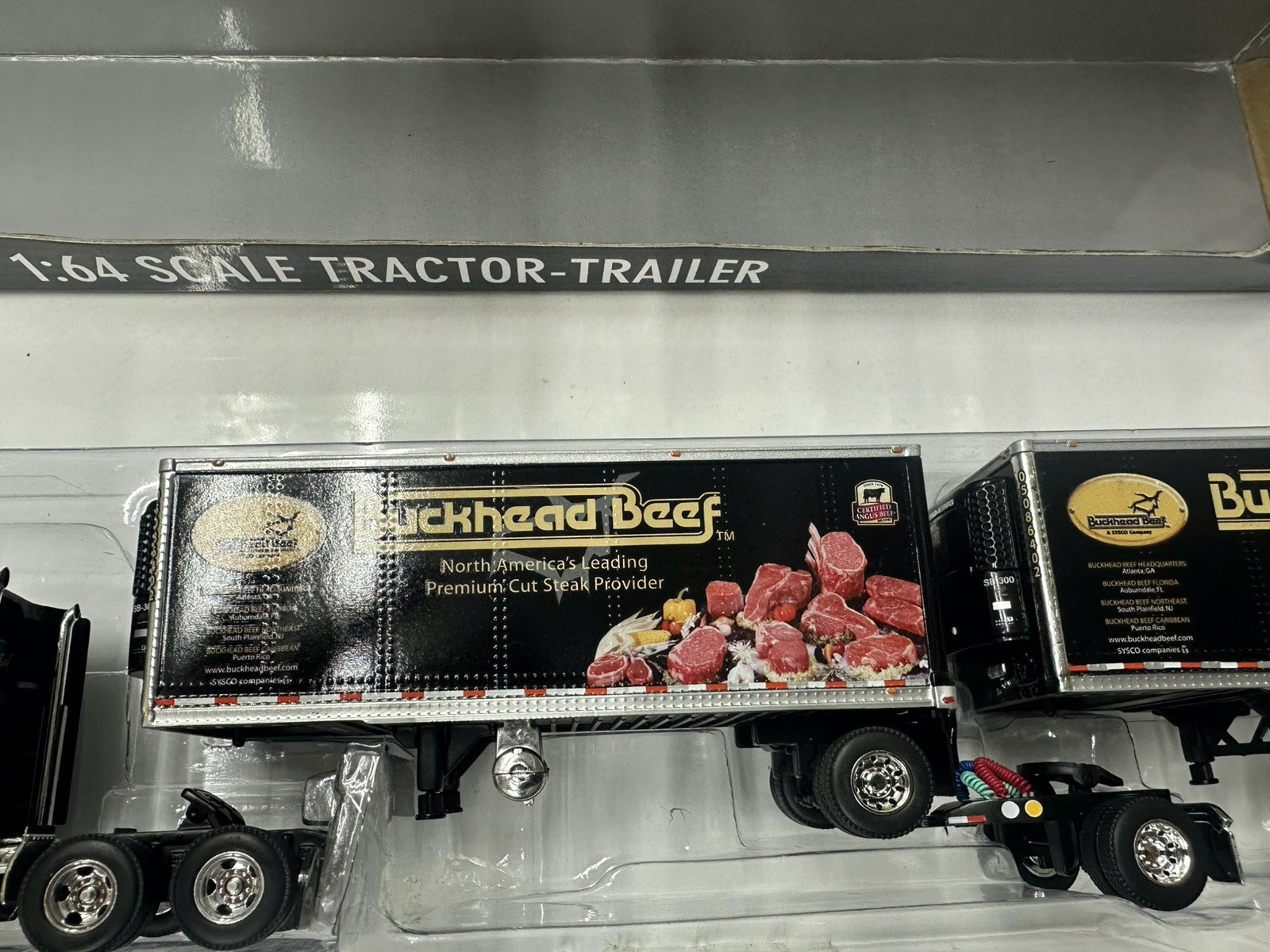 DCP 1/64 Buckhead Beef ProStar w/Pups
