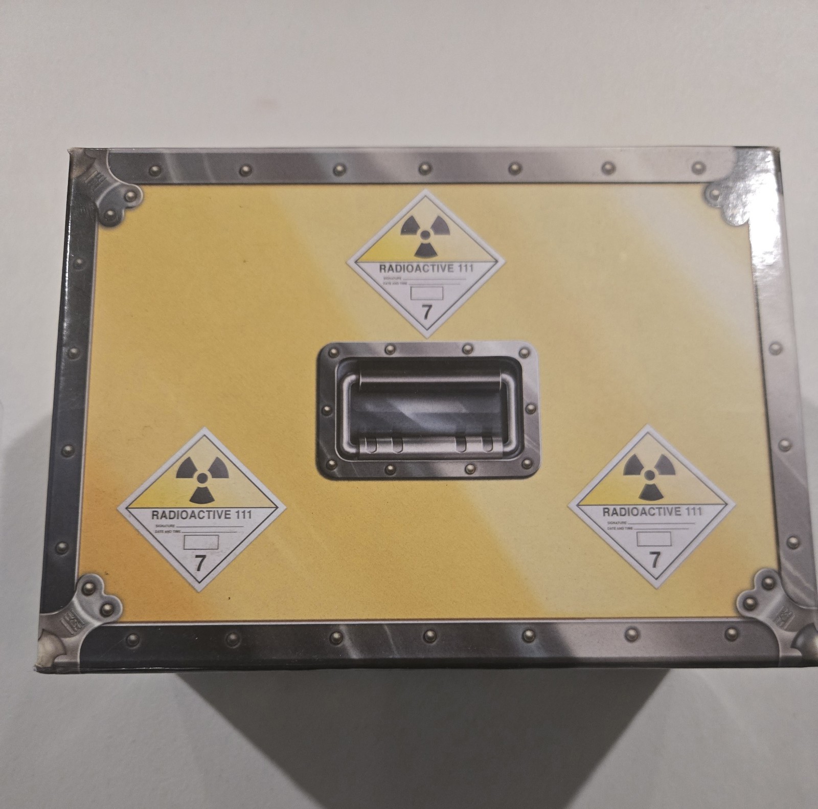 HOT WHEELS 2011 SDCC BACK TO THE FUTURE DELOREAN Plutonium Case Diecast , Rare