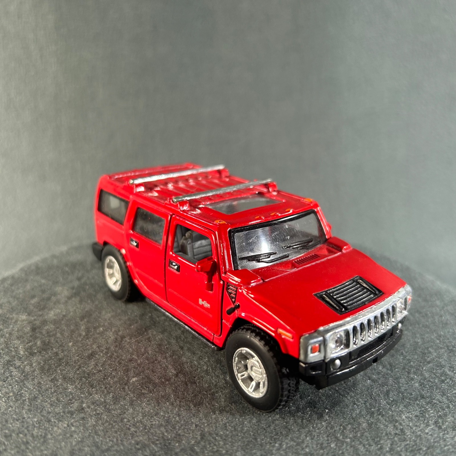 Kinsmart 2008 Hummer H2 SUV Red Diecast Vehicle Scale 1/40 Kintoy