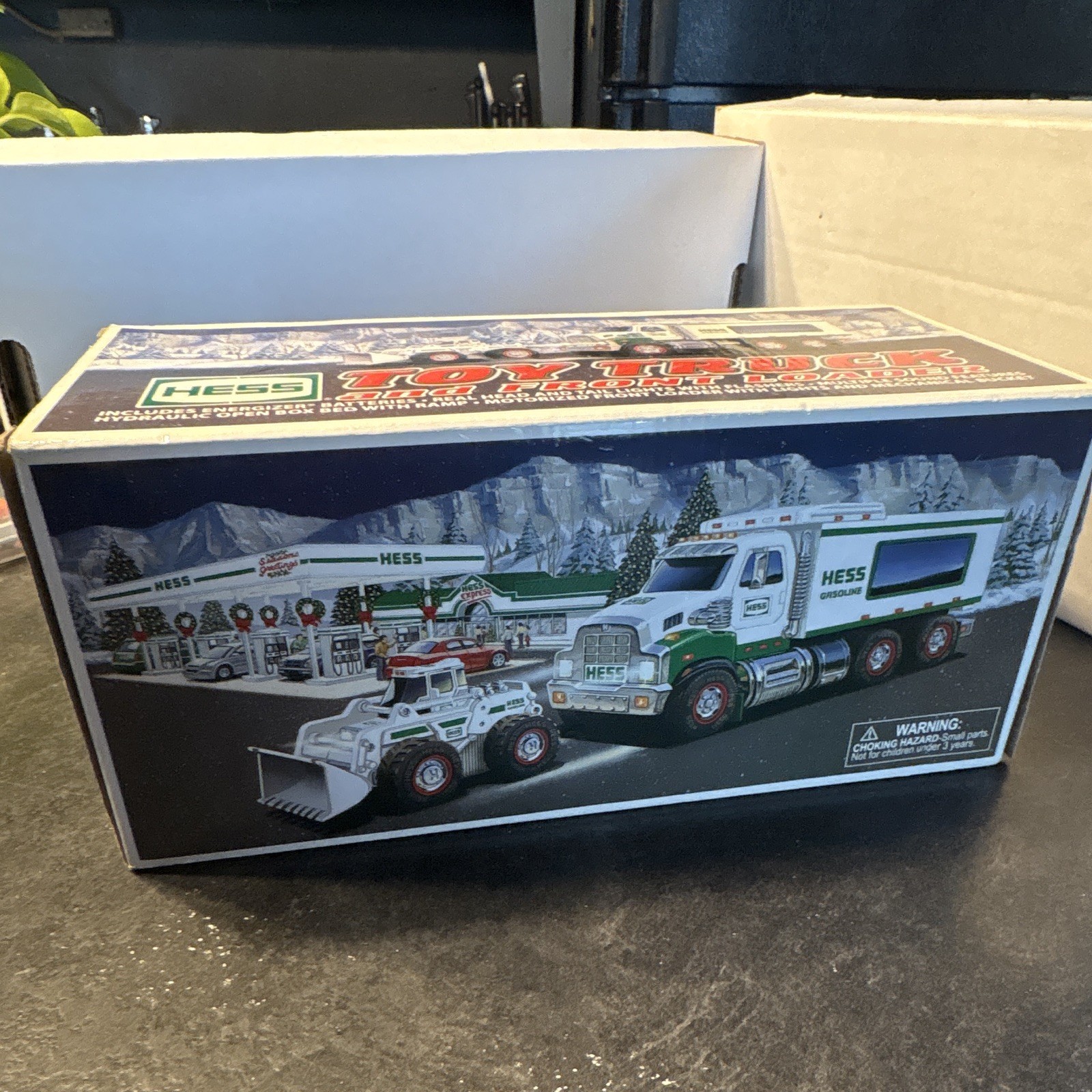 Hess Toy Truck & Front Loader Set White/Green Boxed Age 3-7 Years