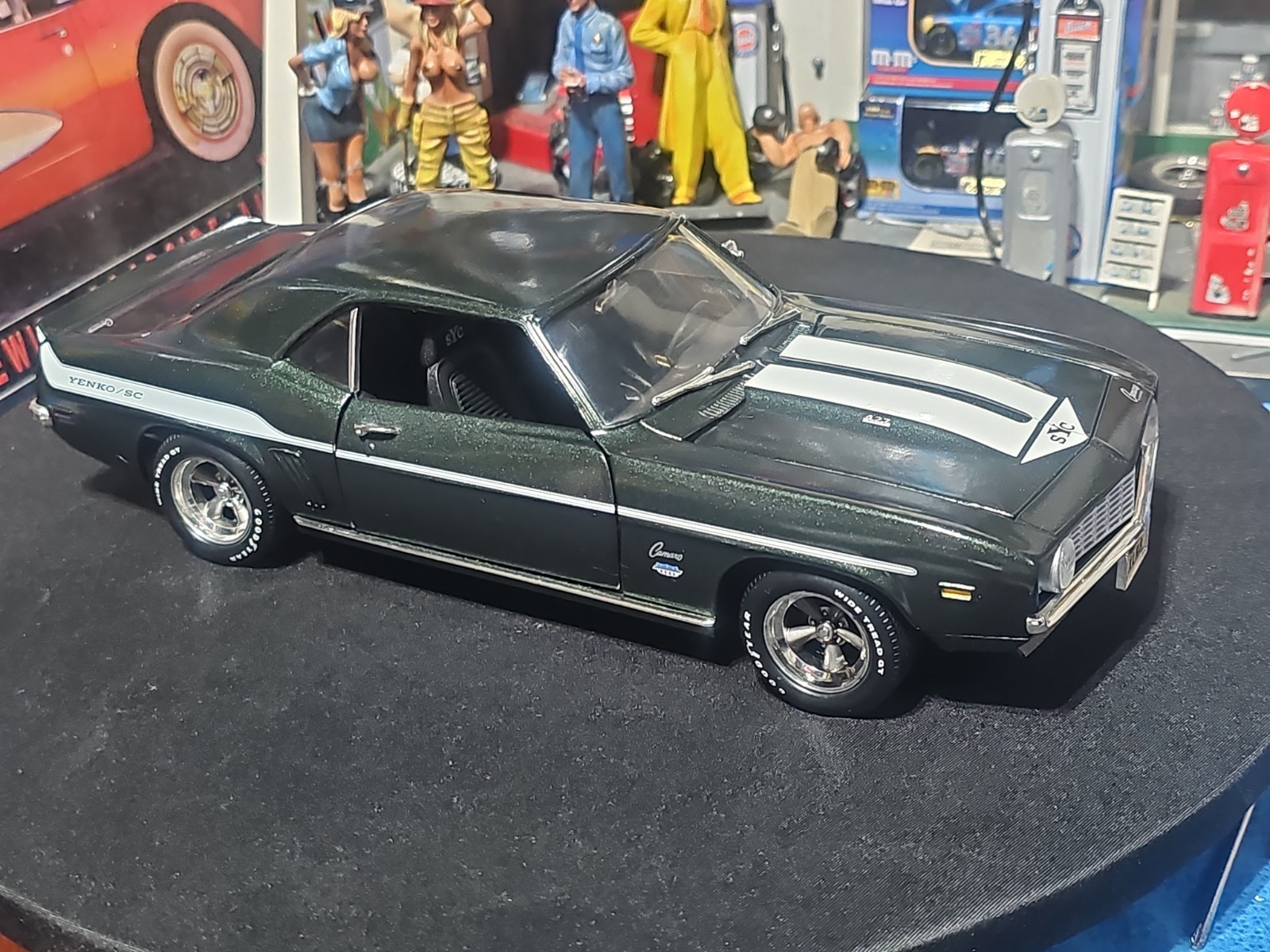 VINTAGE ERTL SUPERCAR YENKO 427 CAMARO SYC Fathom Green Limited Edition