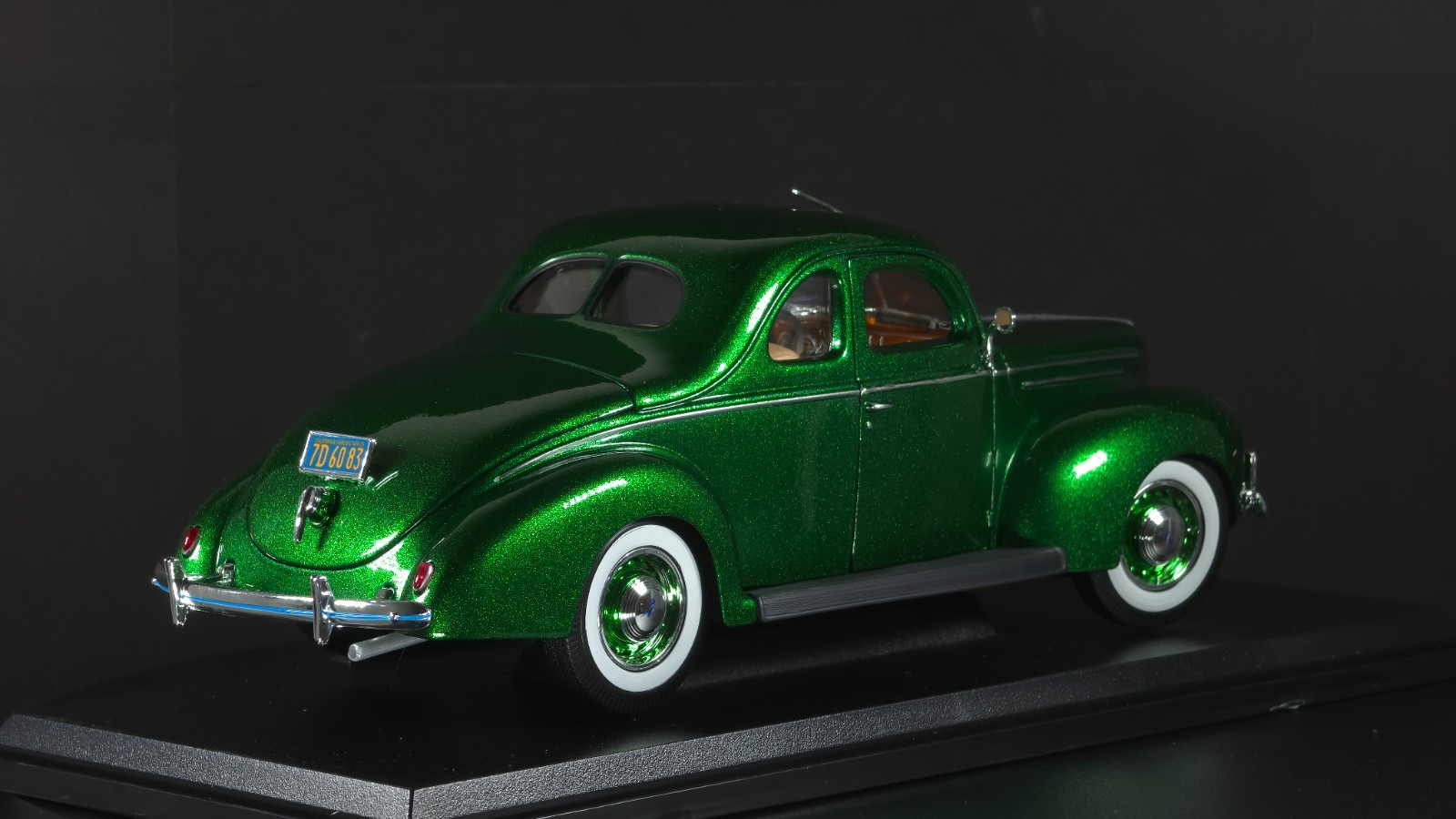 1939 Ford Deluxe Coupe 1:18 Maisto Exclusive Style Special Edition – Green