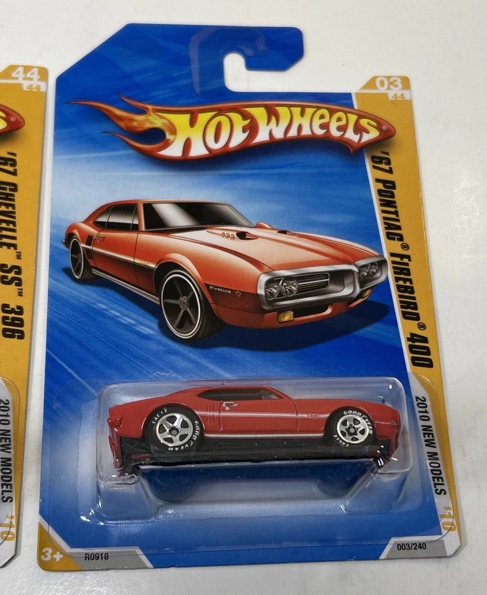 Hot Wheels 2010-011 GTO Wagon Red, Yellow, Buick, Chevelle, Firebird Lot 5