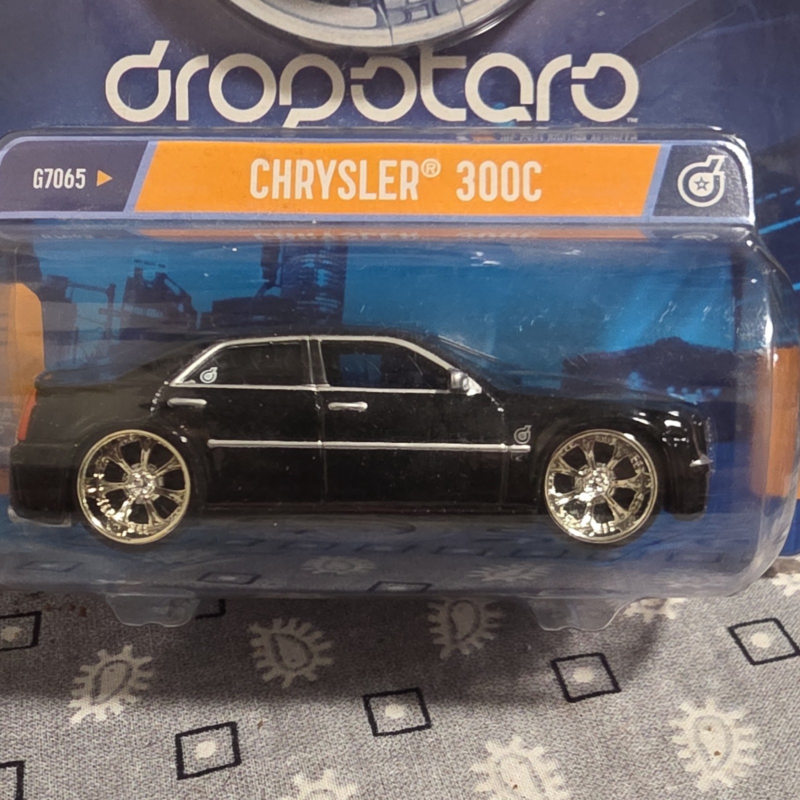 Hot Wheels Dropstars 2005 Chrysler 300C 1:64 Black Silver Diecast Unopened