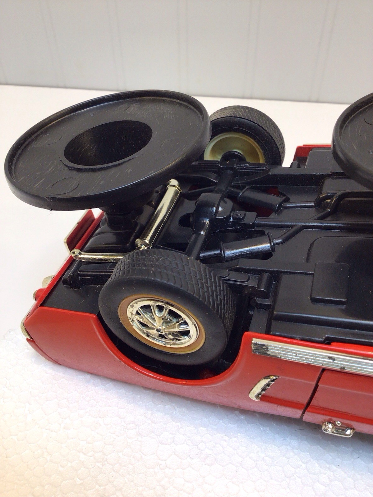 1964 1/2 Red Ford Mustang Convertible 1:18 Die-Cast Mira Golden Line