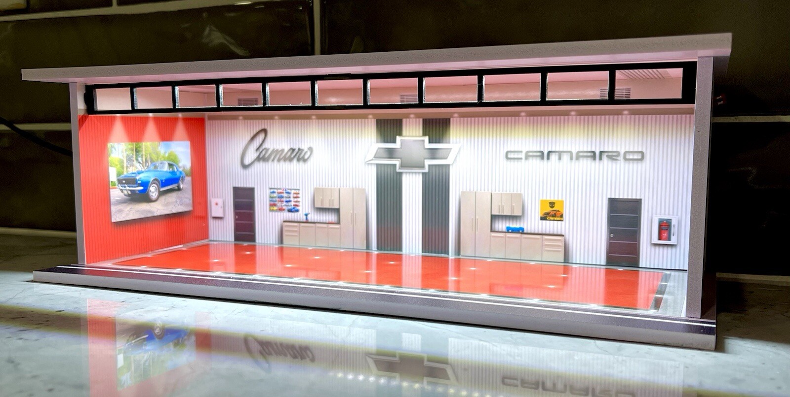Chevy Camaro Interior Garage Theme 1/64 Scale Garage Diorama w/ LED Lighting