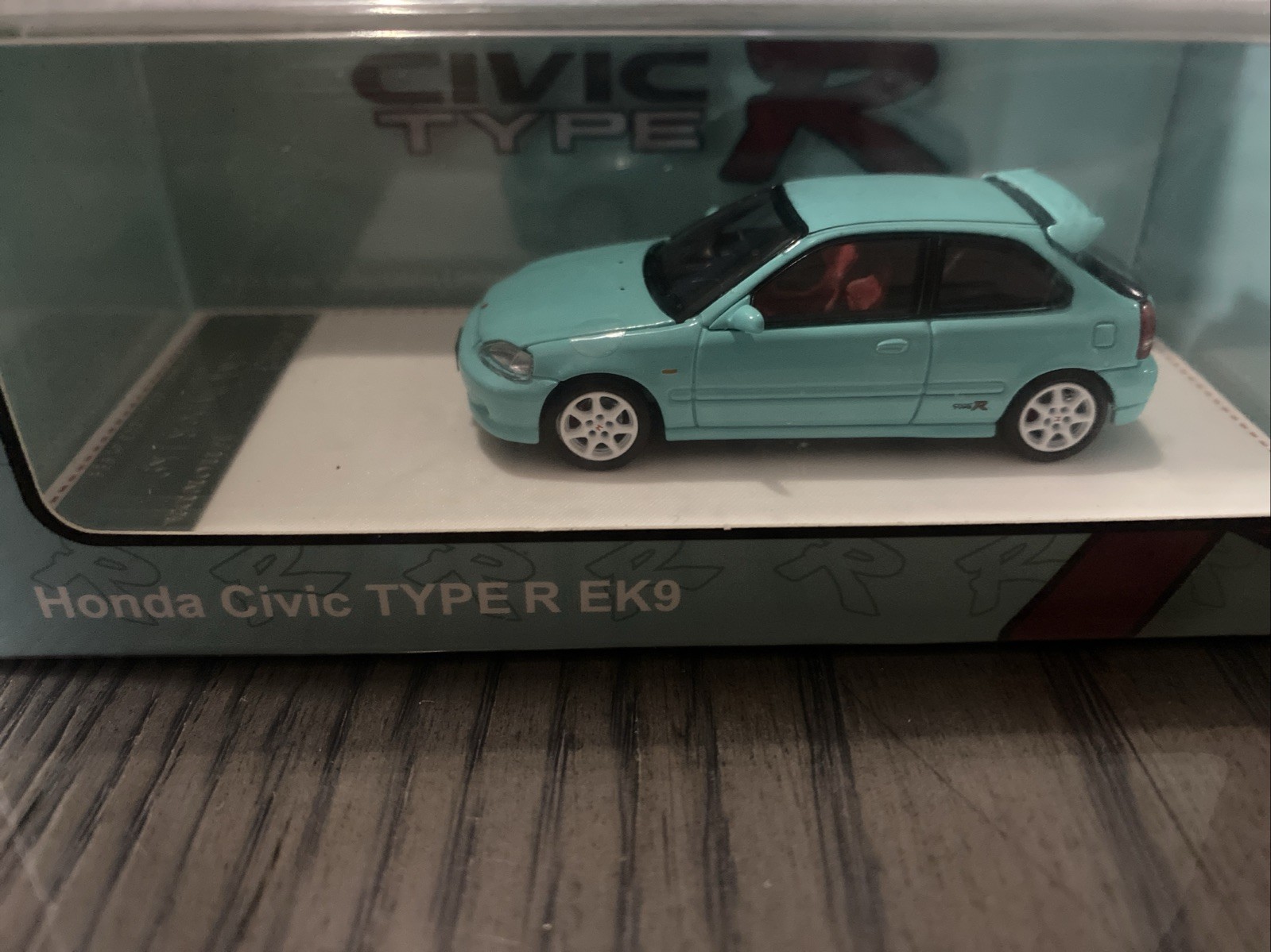 Honda Civic Type R EK9 1/64 diecast