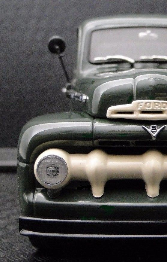 Ford1 24Pickup Truck18Wagon Vintage Classic Custom Built Metal Body Model Car