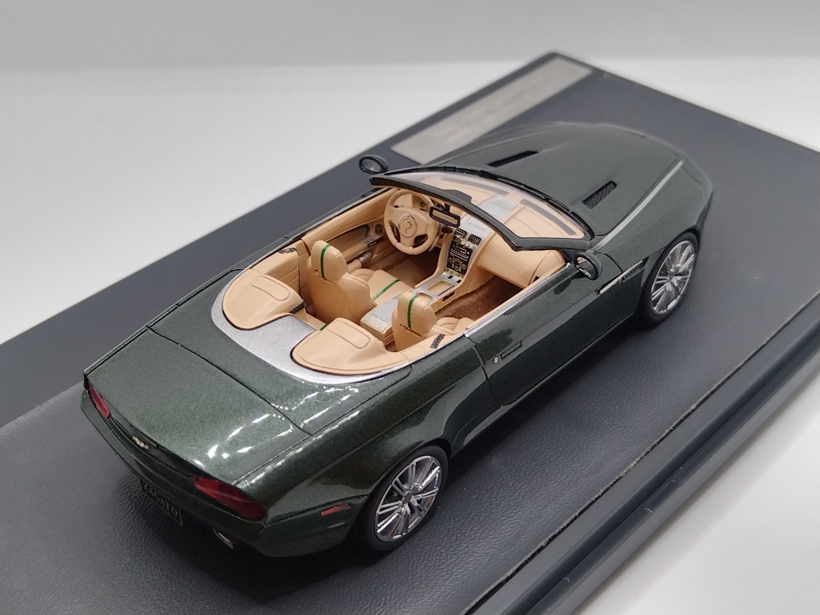 MATRIX 1/43 Aston Martin DB9 Spyder Centennial Zagato 2013. Extremely Rare!