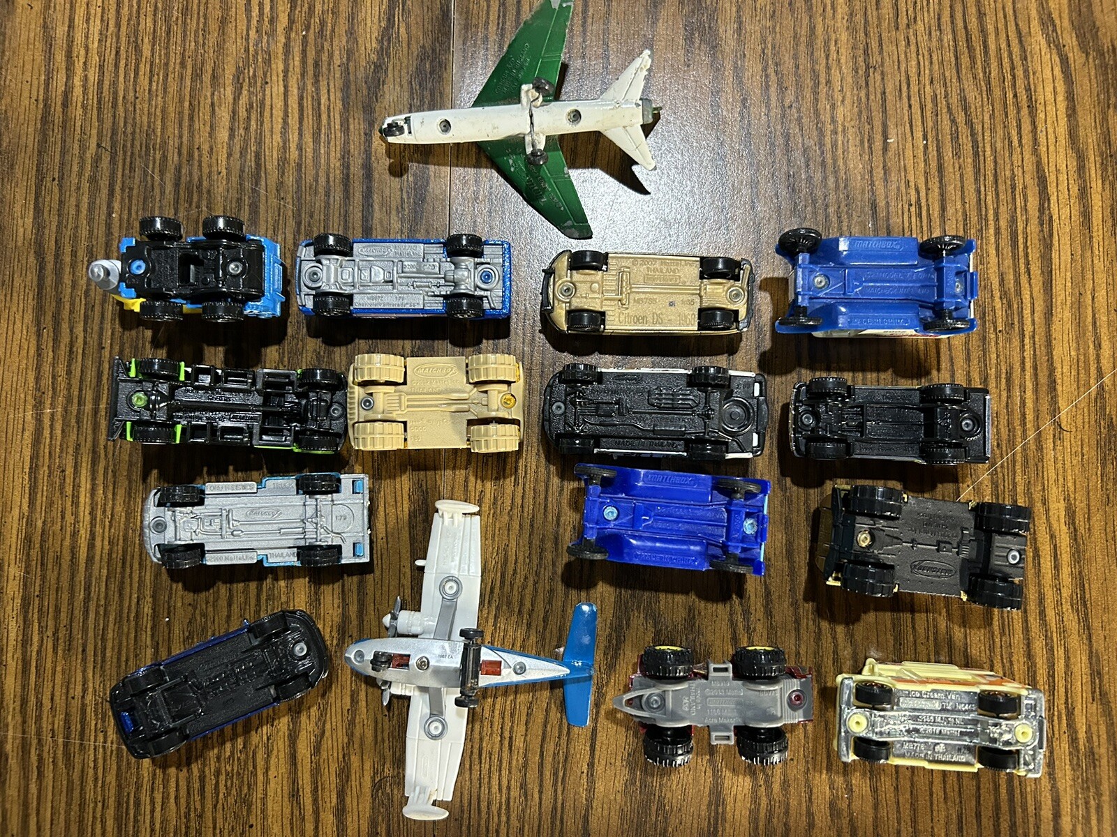 Matchbox ONLY Loose Random Lot Of 16 Cars Trucks Planes Tractor Various Years