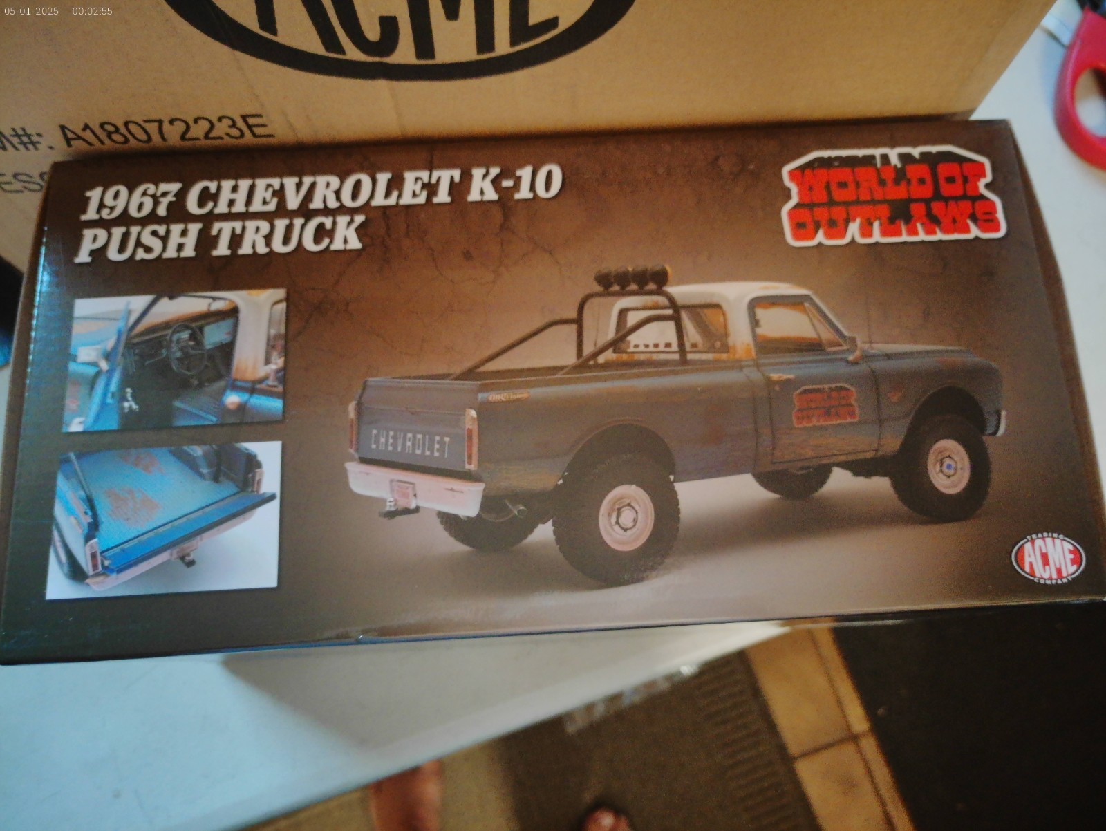 1967 CHEVY K-10 PUSH TRUCK WORLD OF OUTLAWS RACING RUSTED 1:18 ACME A1807223