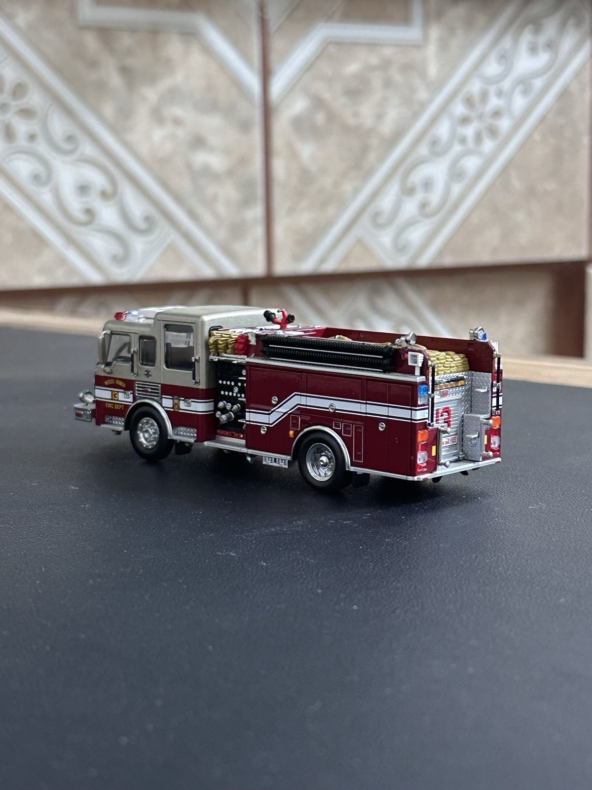1/64 Code 3- American La France- ALF. Wood River FD- Engine 13