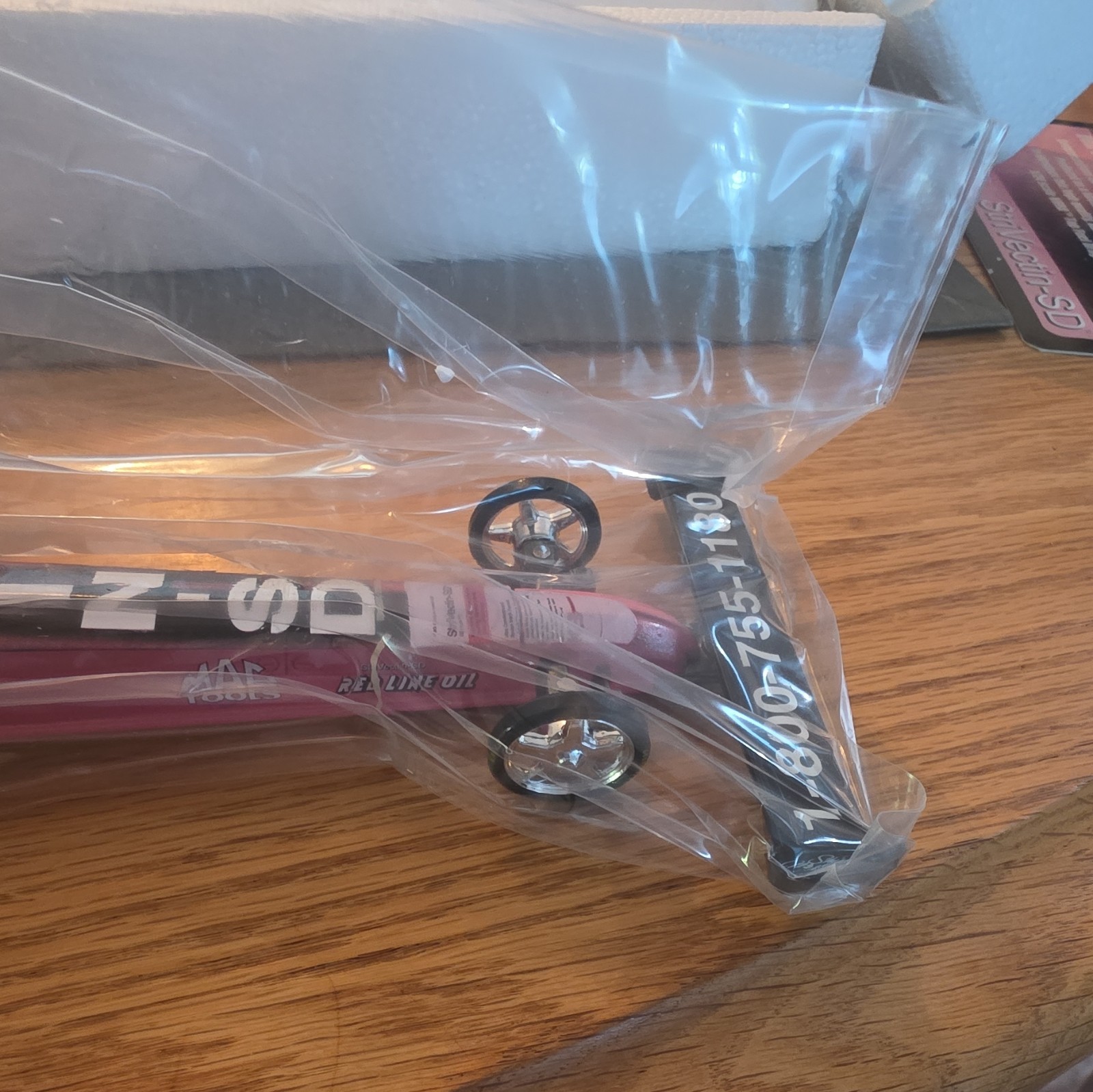 Racing Champions 1:24 StriVectin-SD 2006 NHRA Top Fuel Dragster Limited Ed