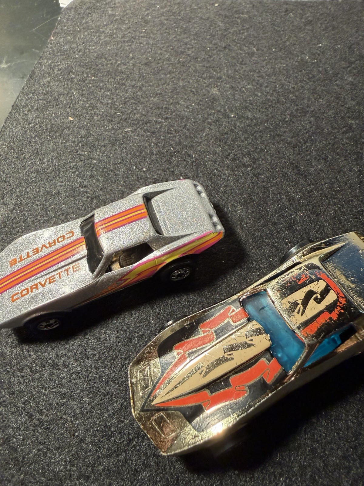 Hot Wheels LOT of 6 vintage Corvette Stingrays loose-all diff see photos please
