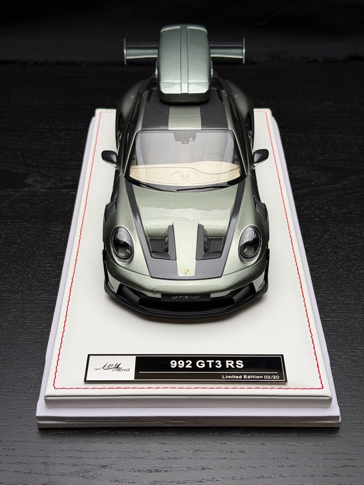 Porsche 911 GT3 RS w/ Roof Rack (Urban Bamboo/ Black) [IVY Model] 1:18 scale