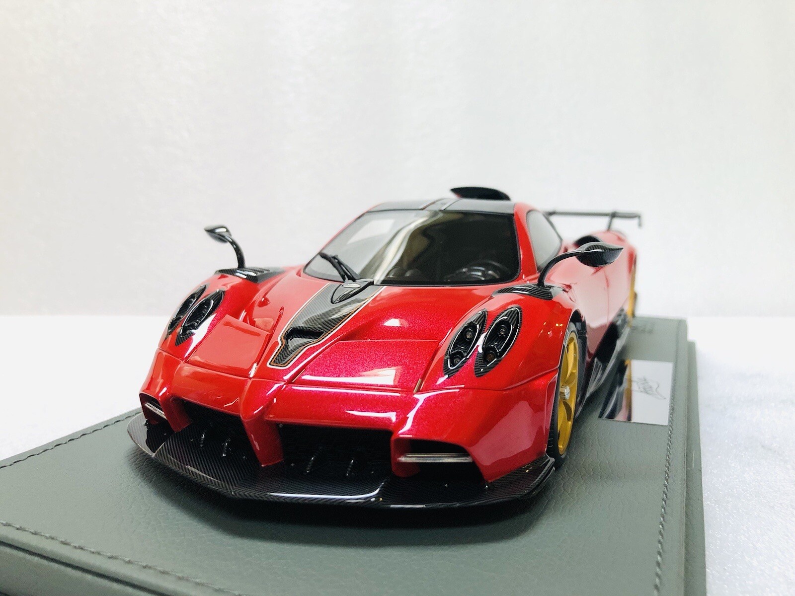1/18 BBR Pagani Imola Azalea Red Metallic Limited 140 pcs with display case
