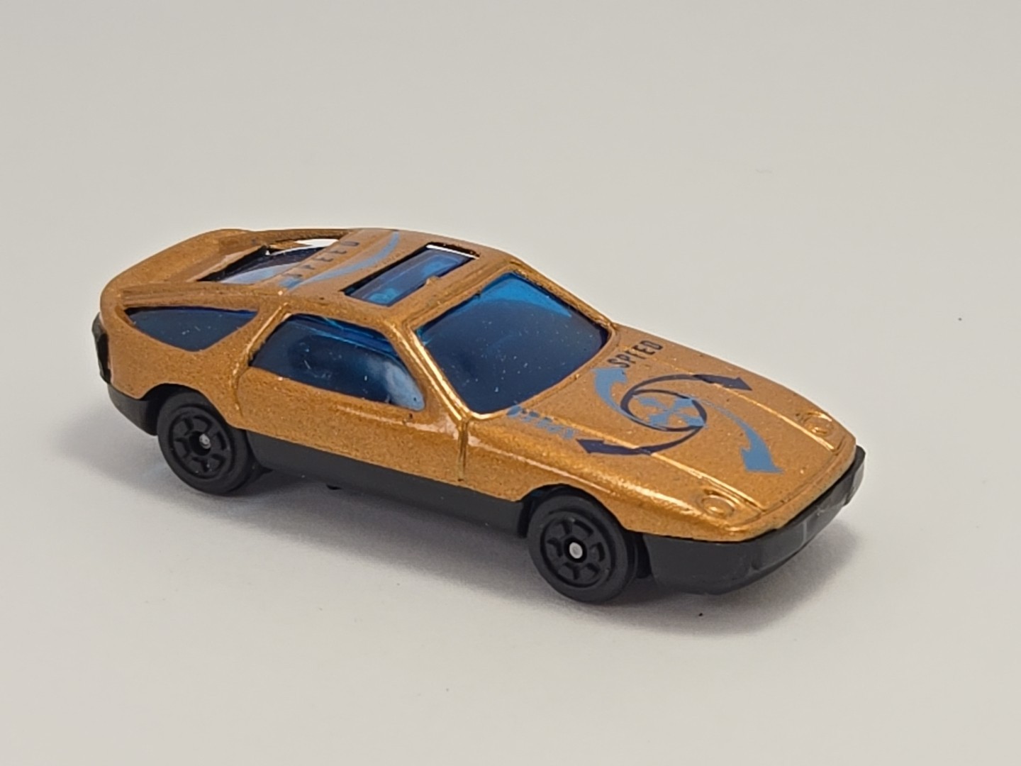 1977-1995 Porsche 928 1/64 Scale Collectible Crude Die-Cast Toy Car