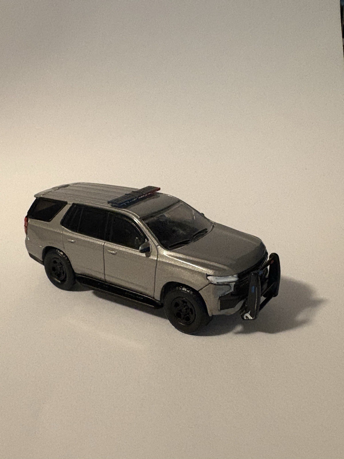 Greenlight 2021 Gray Chevrolet Tahoe SUV 1:64 Push Bar Light Bar