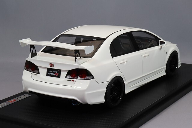 1/18 Ignition Model Honda CIVIC (FD2) TYPE R White *with carbon bonnet IG2827