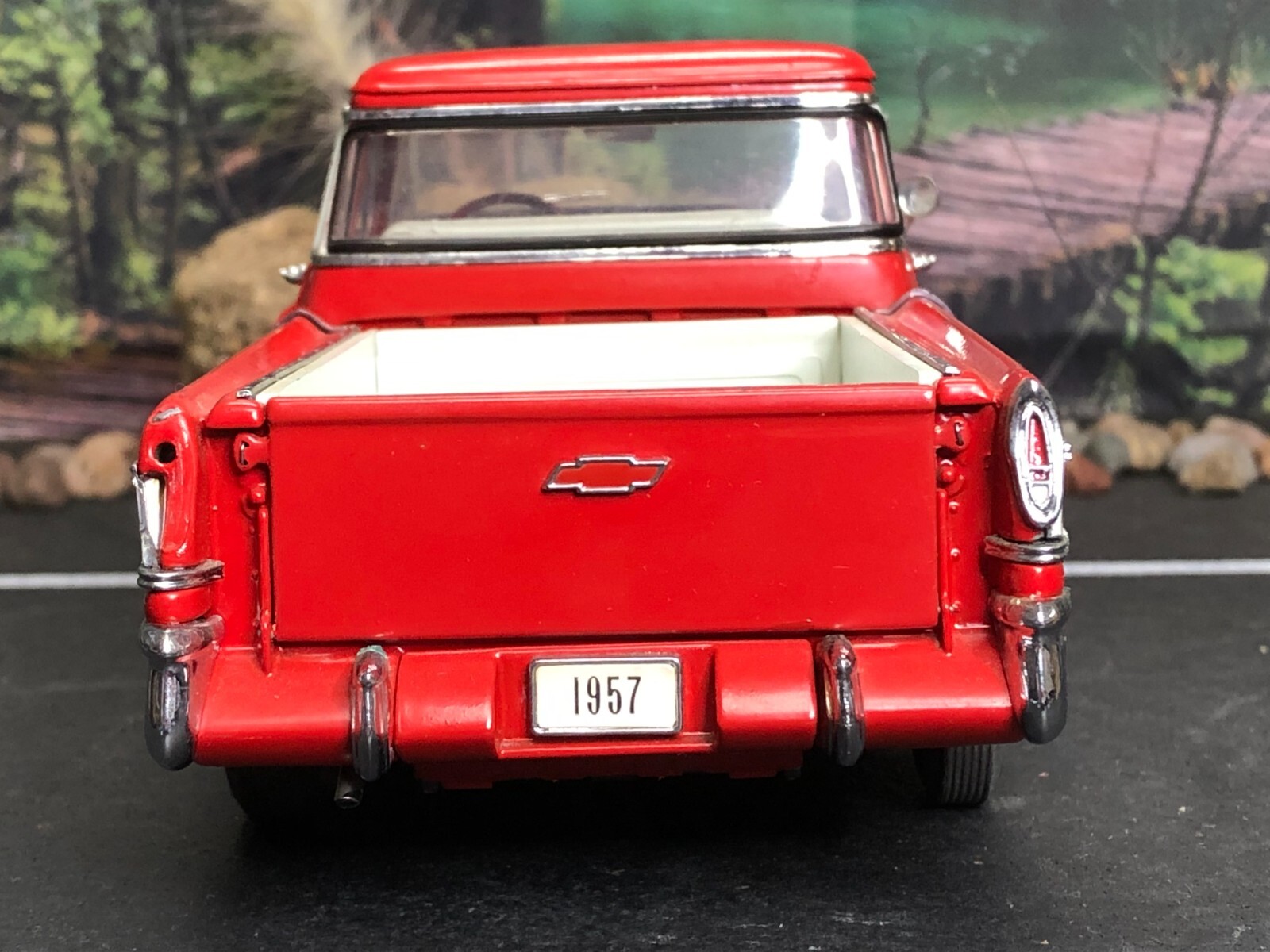 Imperfect 1:24 Diecast Danbury Mint RED 1957 CHEVROLET CAMEO PICKUP No Box AS-IS