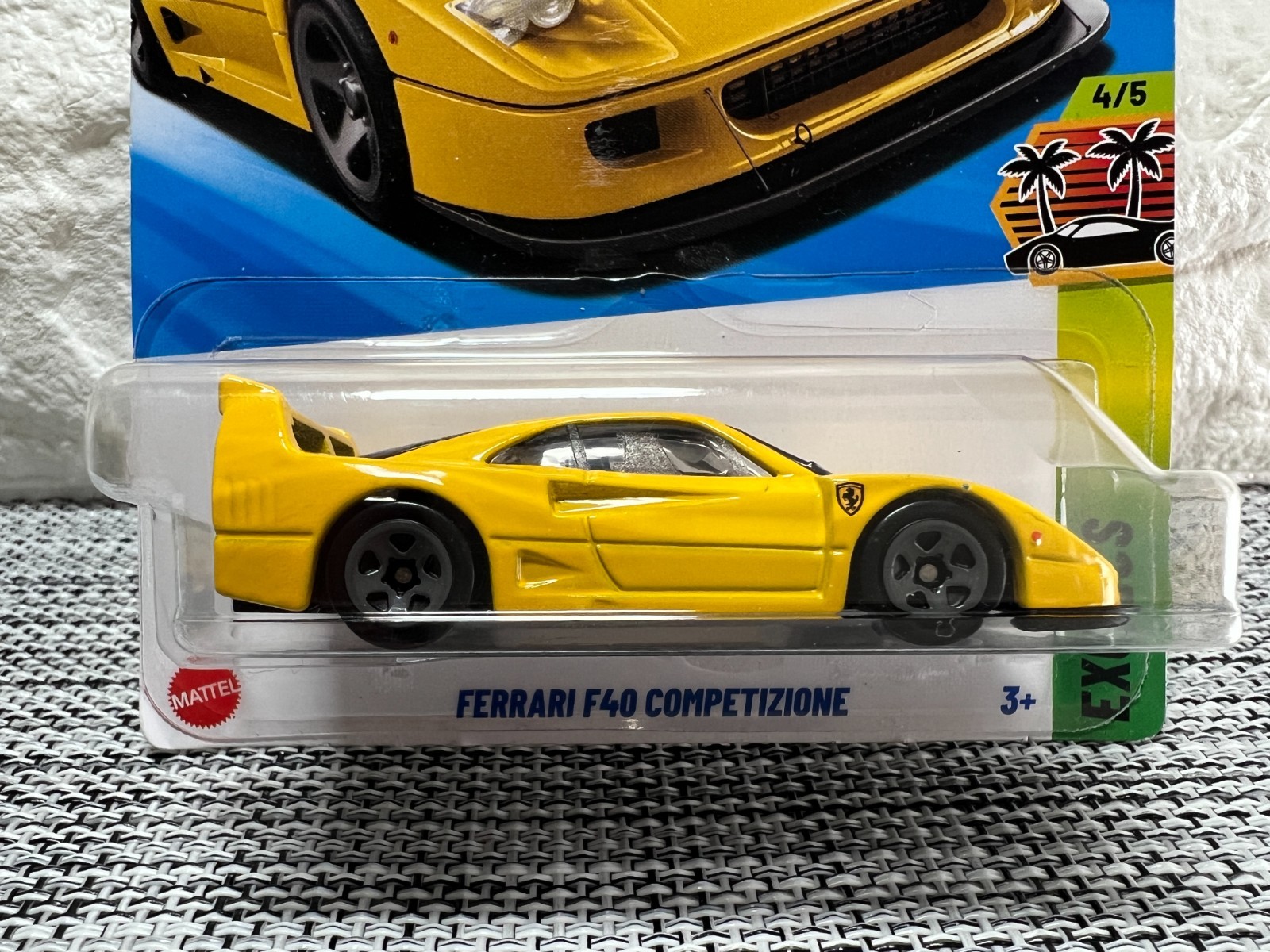 Hot Wheels Exotics 4/5 Ferrari F40 Competizione 198/250 New For 2025 Yellow
