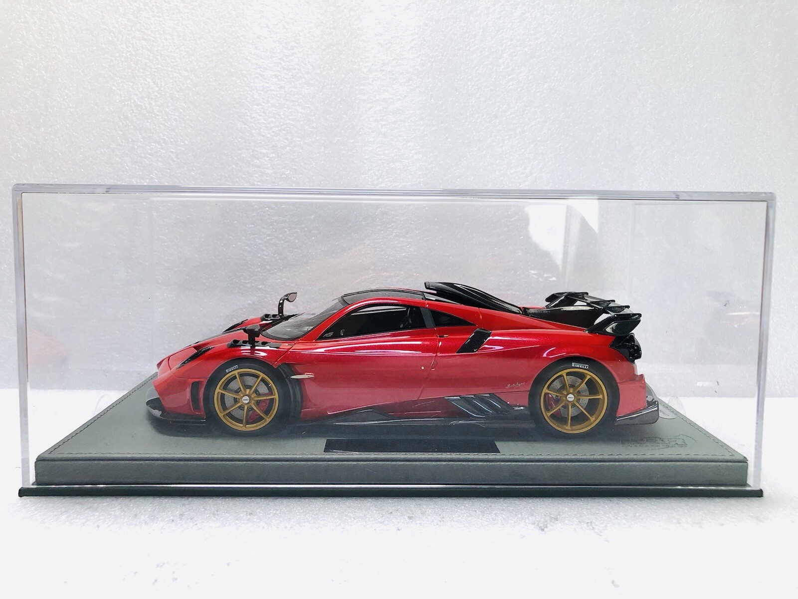 1/18 BBR Pagani Imola Azalea Red Metallic Limited 140 pcs with display case