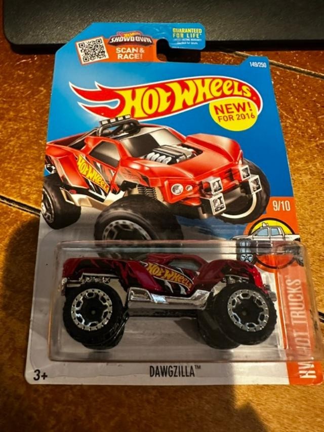 2016 Hot Wheels HW Hot Trucks Dawgzilla #149 Red