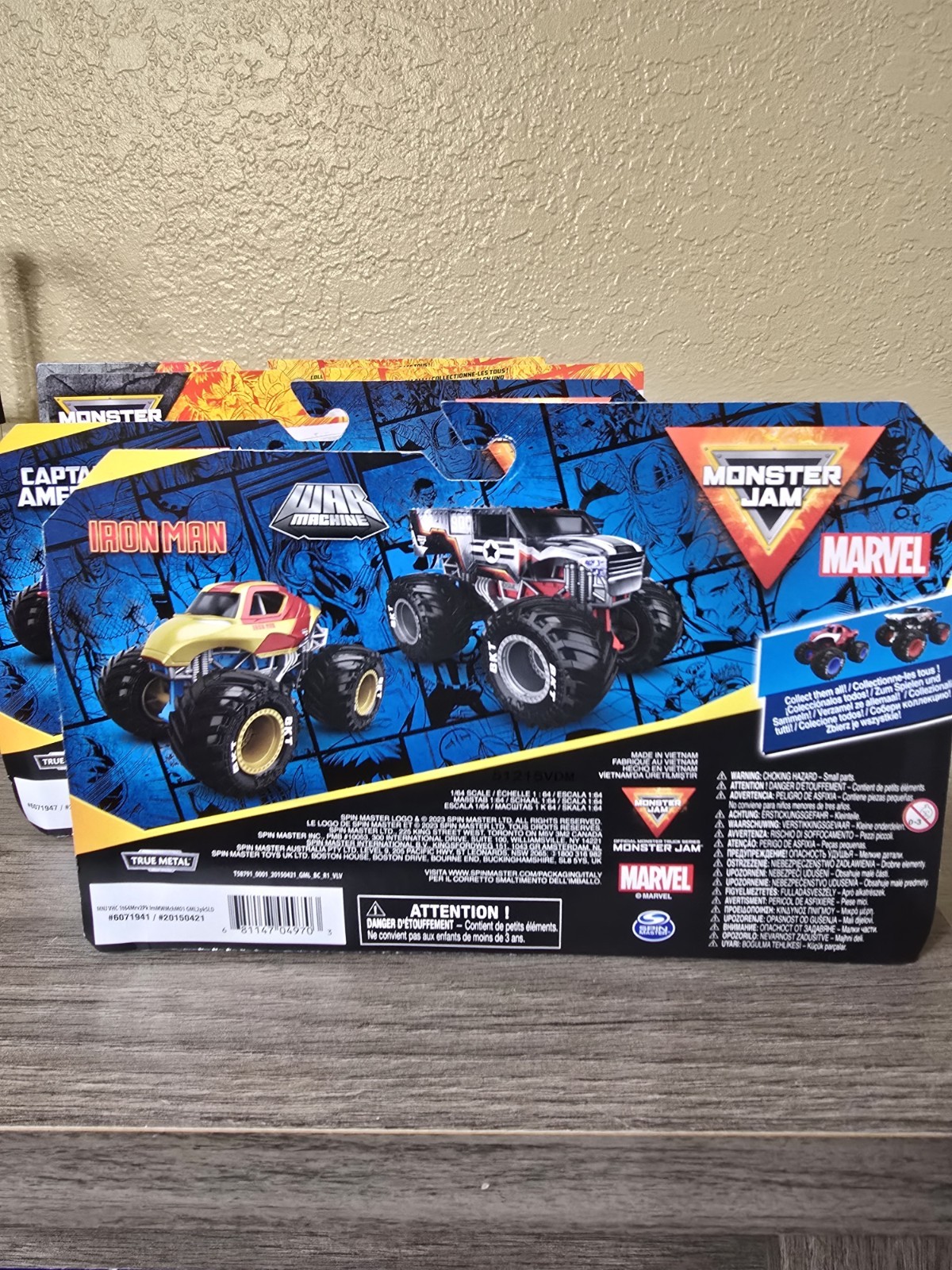 Monster Jam x Marvel 2 Pack Lot of 4(8 Trucks).