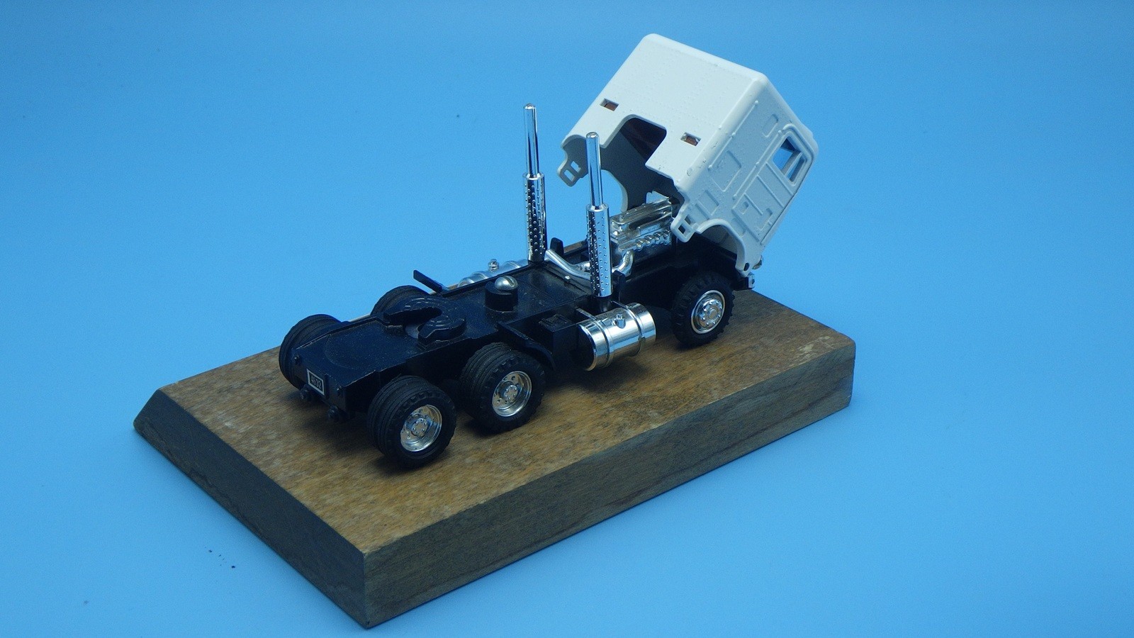 MAY 17, 1979 FREIGHTLINER 1st TRUCK CEREMONY MOUNT HOLLY, N.C. SHINSEI 601 1:53