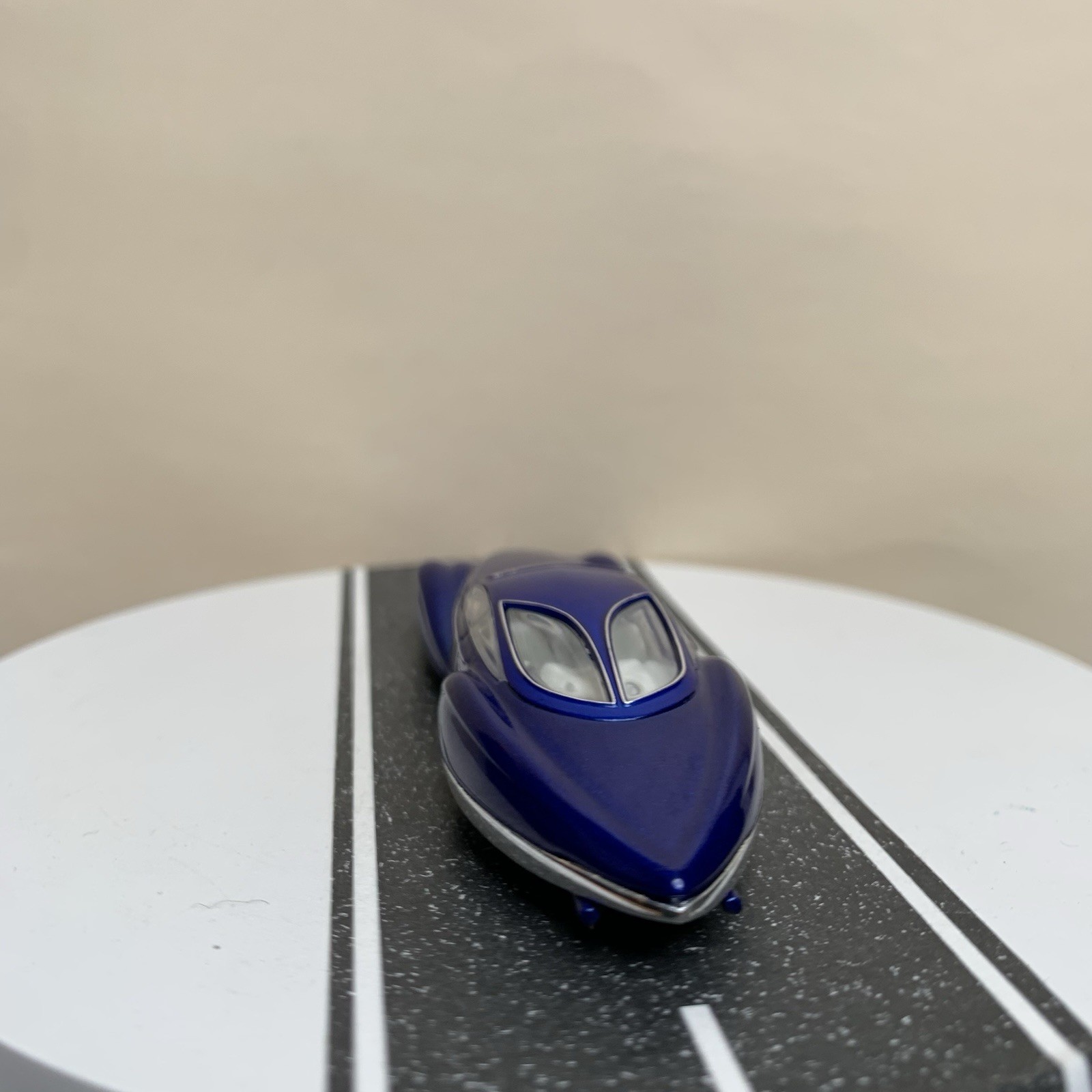 Hot Wheels Chip Foose Original Design Manhattan Hot Rod Custom Blue 1:64 NM