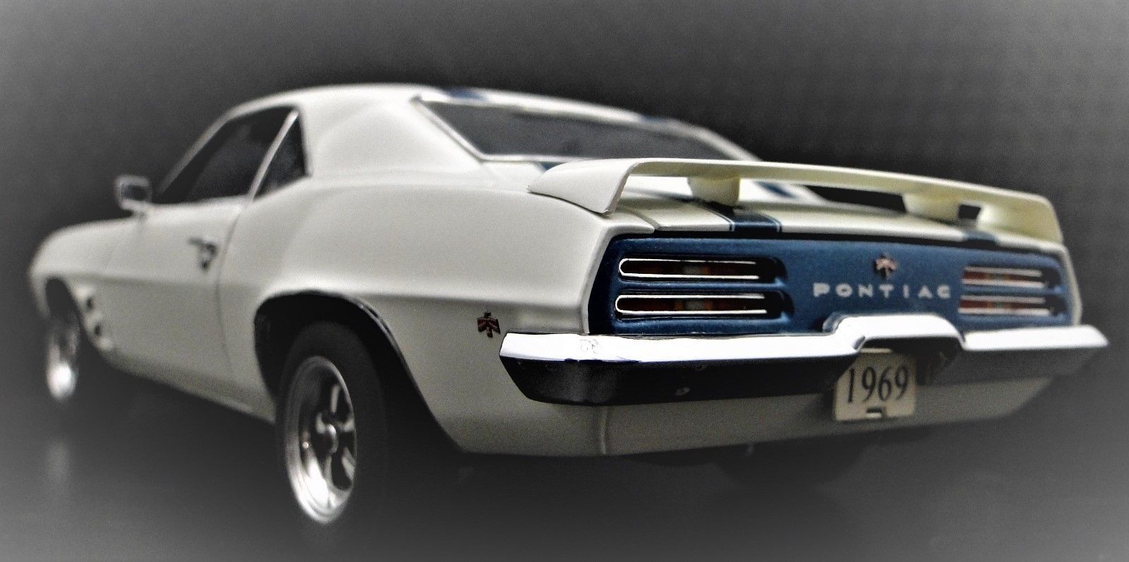 Pontiac Trans Am Firebird Race Car Custom Built Metal Model 1:24 18Racing12 1967