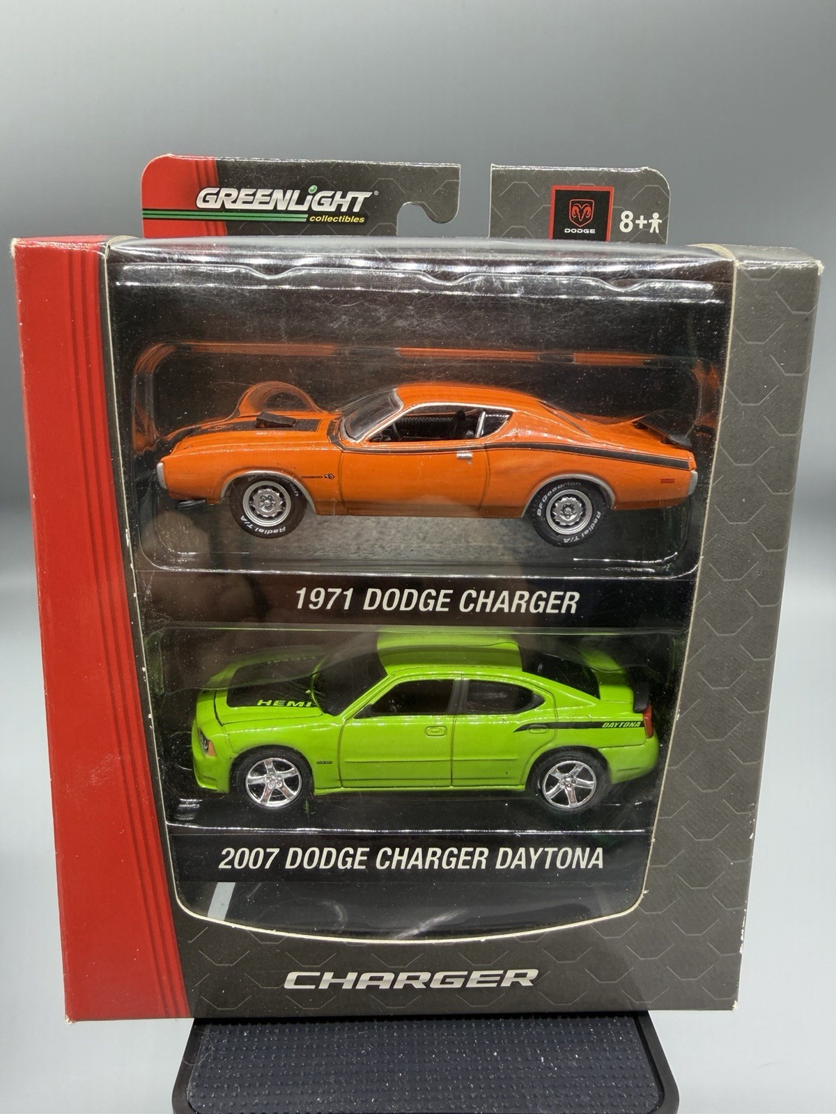 Greenlight Under The Hood Plymouth Cuda W/Uth Keychain+ Other GL Mopar Cars1:64