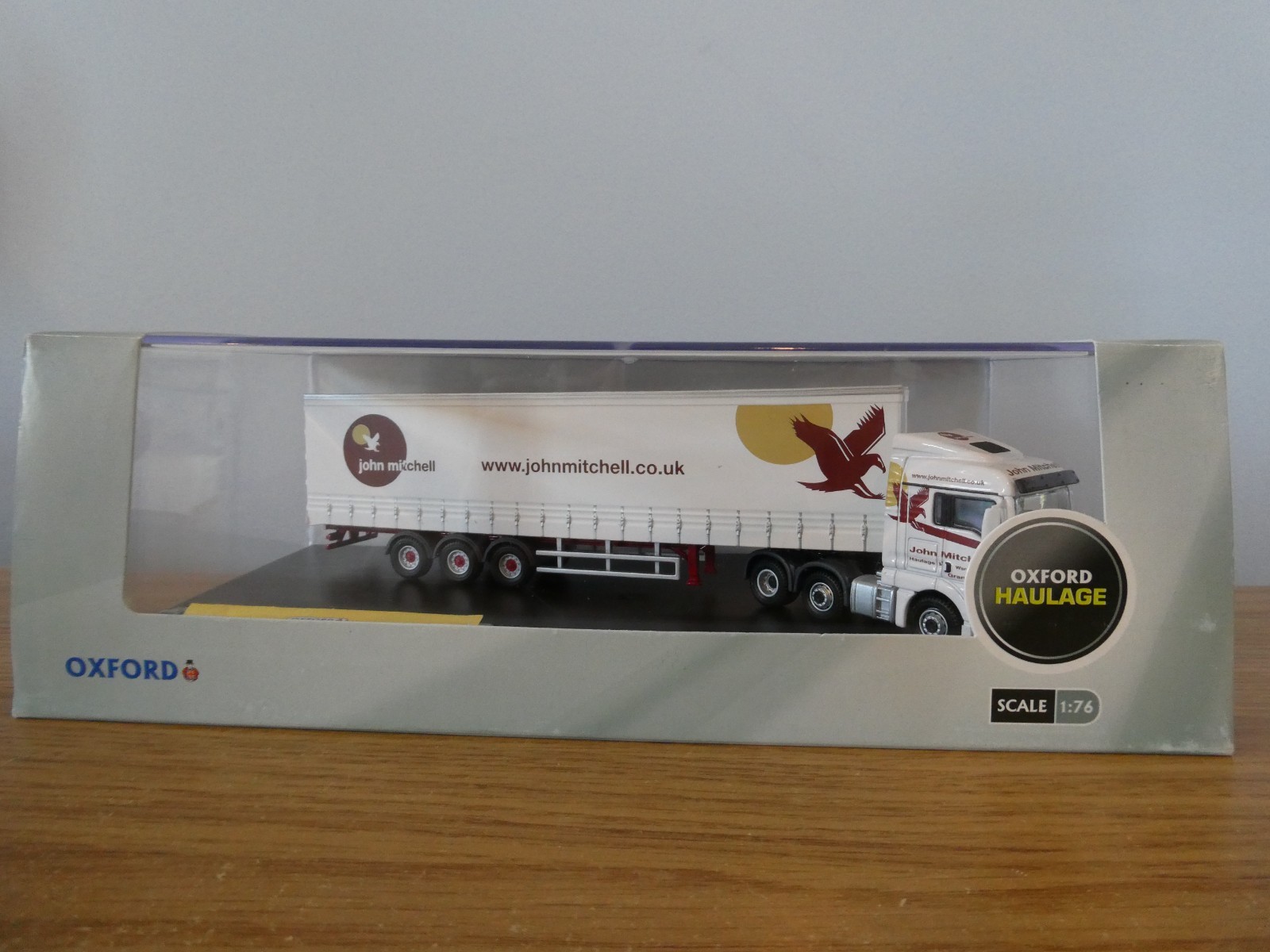 OXFORD JOHN MITCHELL MAN TGA XLX CURTAINSIDE TRUCK MODEL MAN04CS 1:76