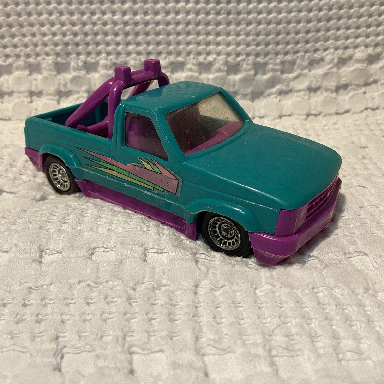 VTG Tootsietoy Ford Ranger Pickup Truck 6.75″ Scale Purple Model Custom Cruiser