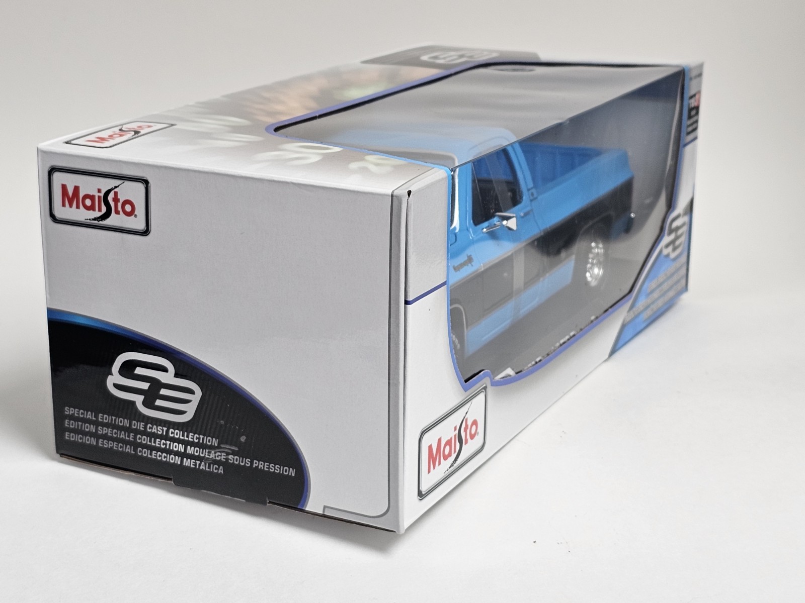 Maisto 1:18 1974 Chevrolet C10 Cheyenne Blue Black Pickup Truck NIB Costco SE